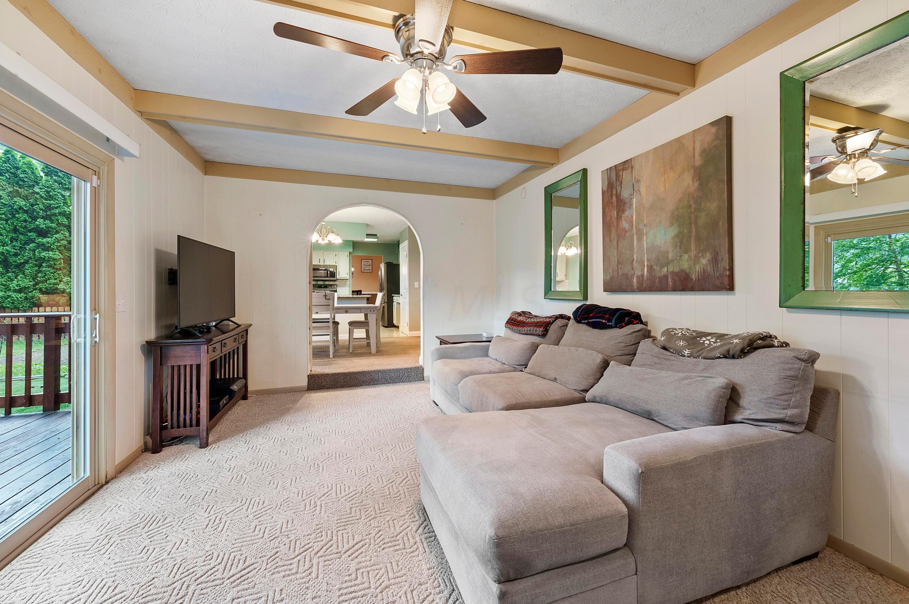 5020 Etna Rd, Columbus OH 43213-1948 exterior