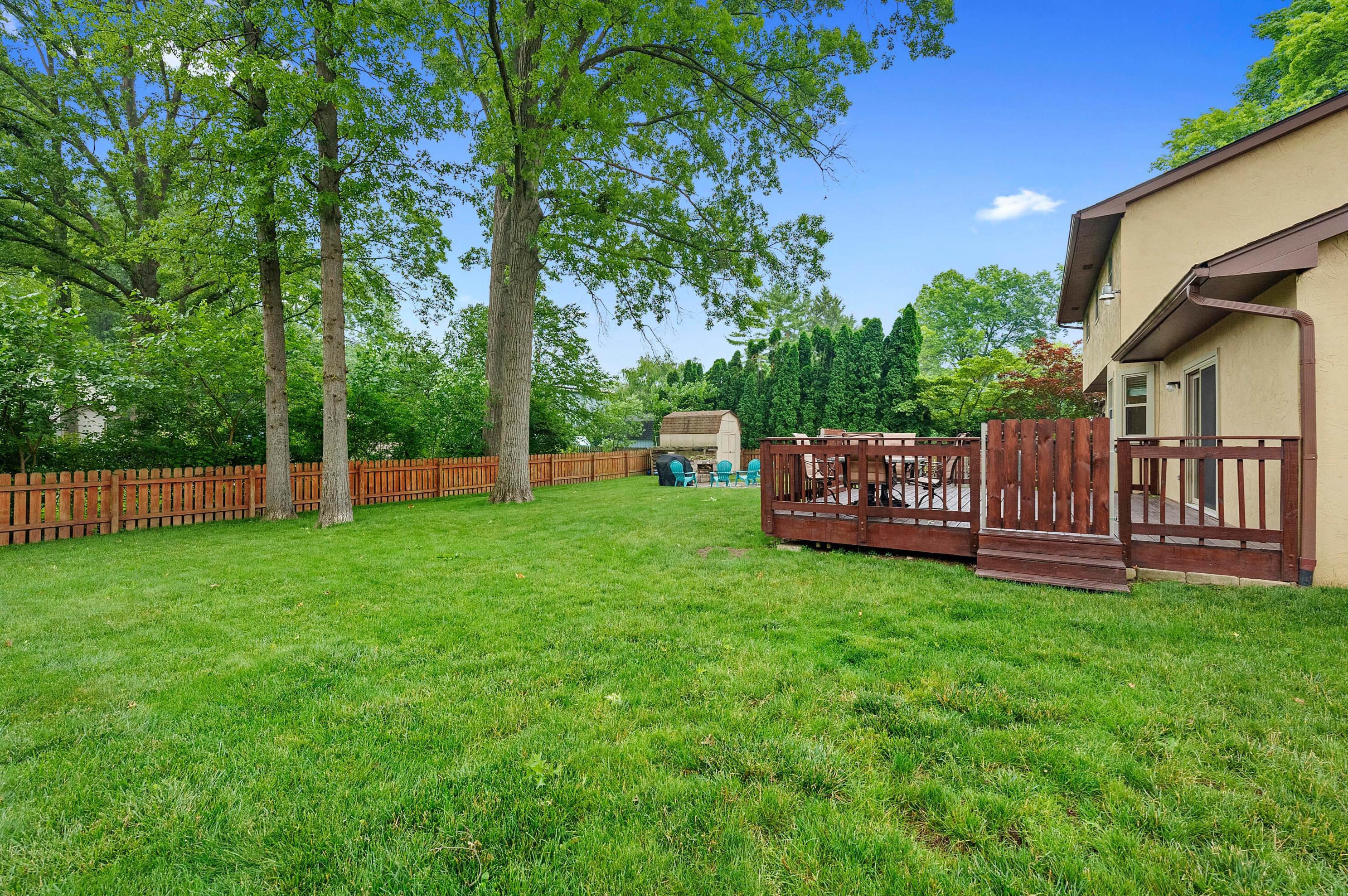 5020 Etna Rd, Columbus OH 43213-1948 exterior