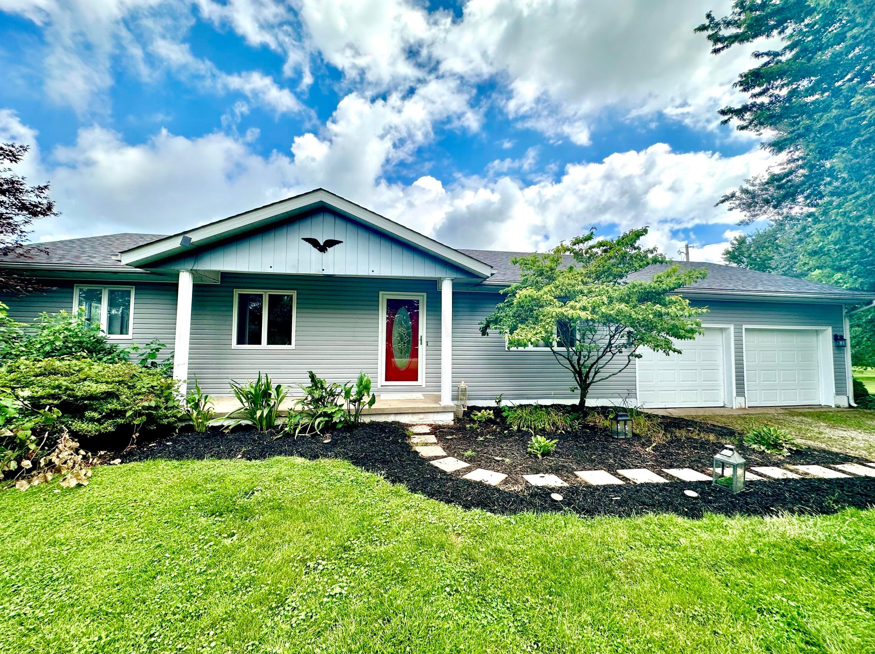 1170 Ginder Rd, Lancaster, OH 43130-9120