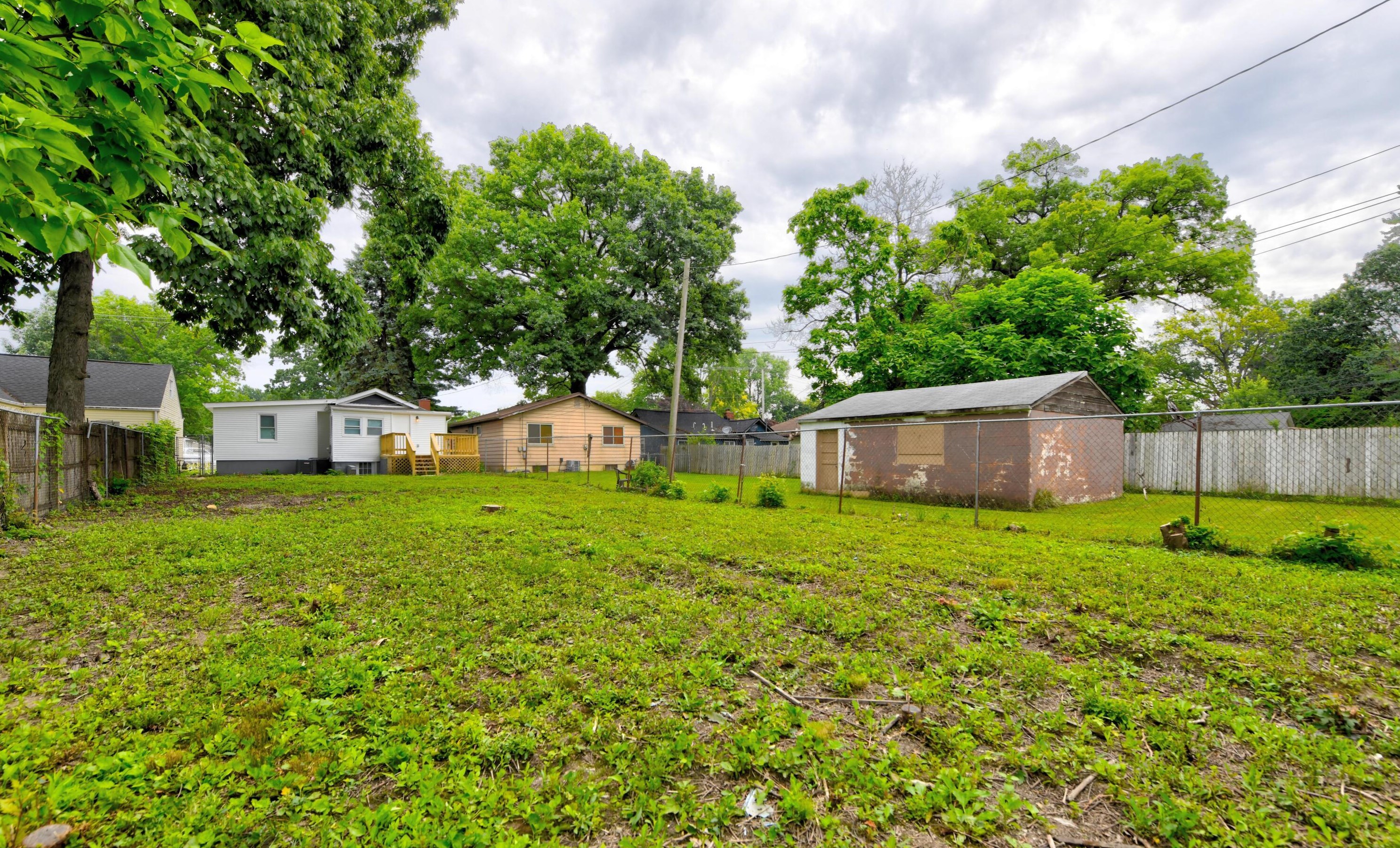 1569 Elmore Ave, Columbus OH 43224-2834 exterior