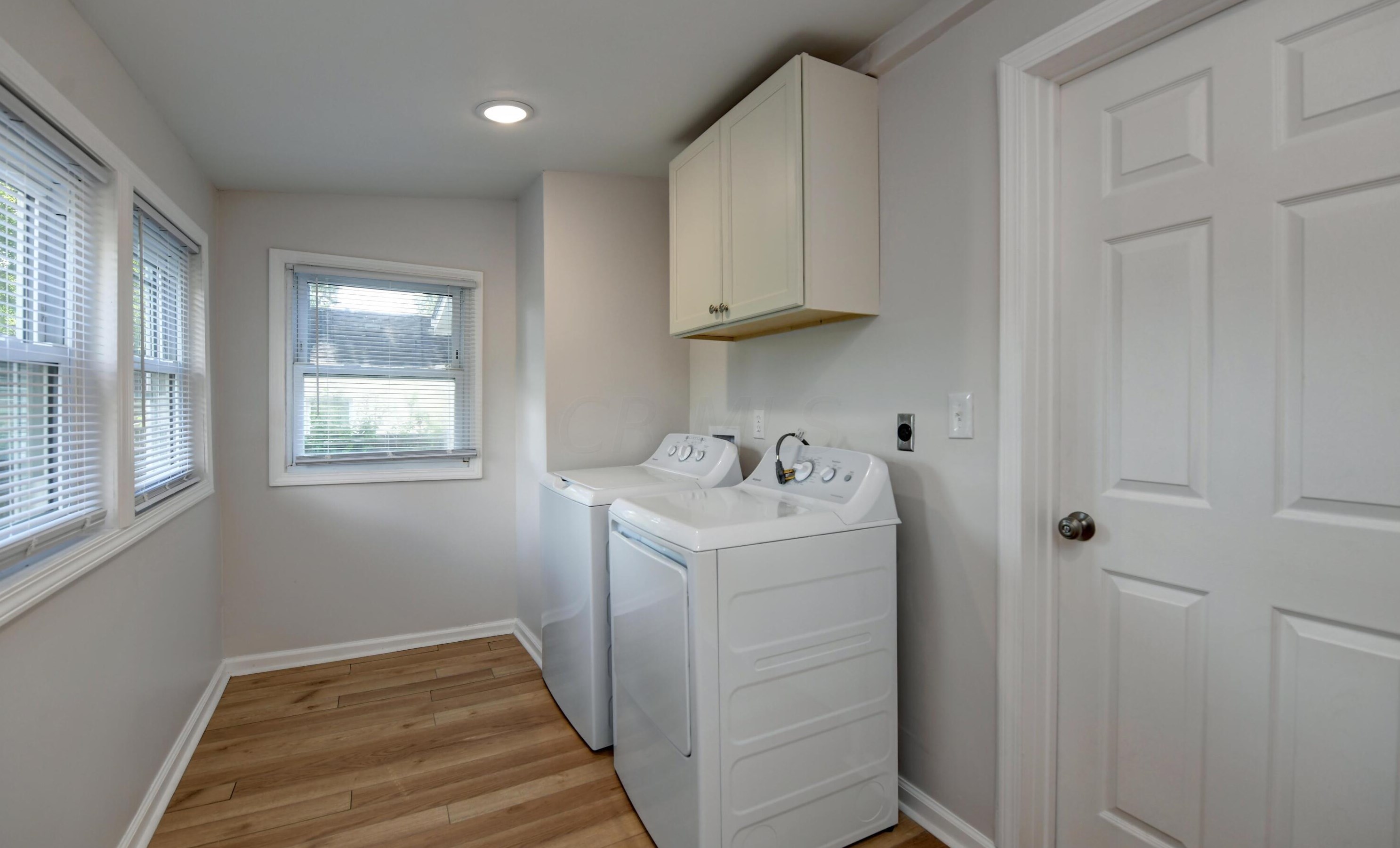 1569 Elmore Ave, Columbus OH 43224-2834 exterior