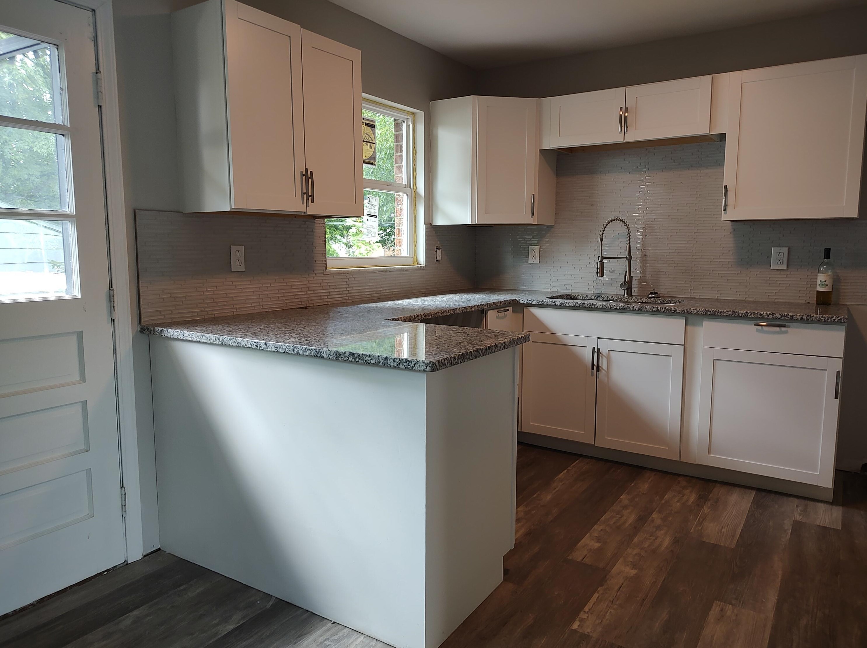 1637 James Rd, Columbus OH  43227-3407 exterior