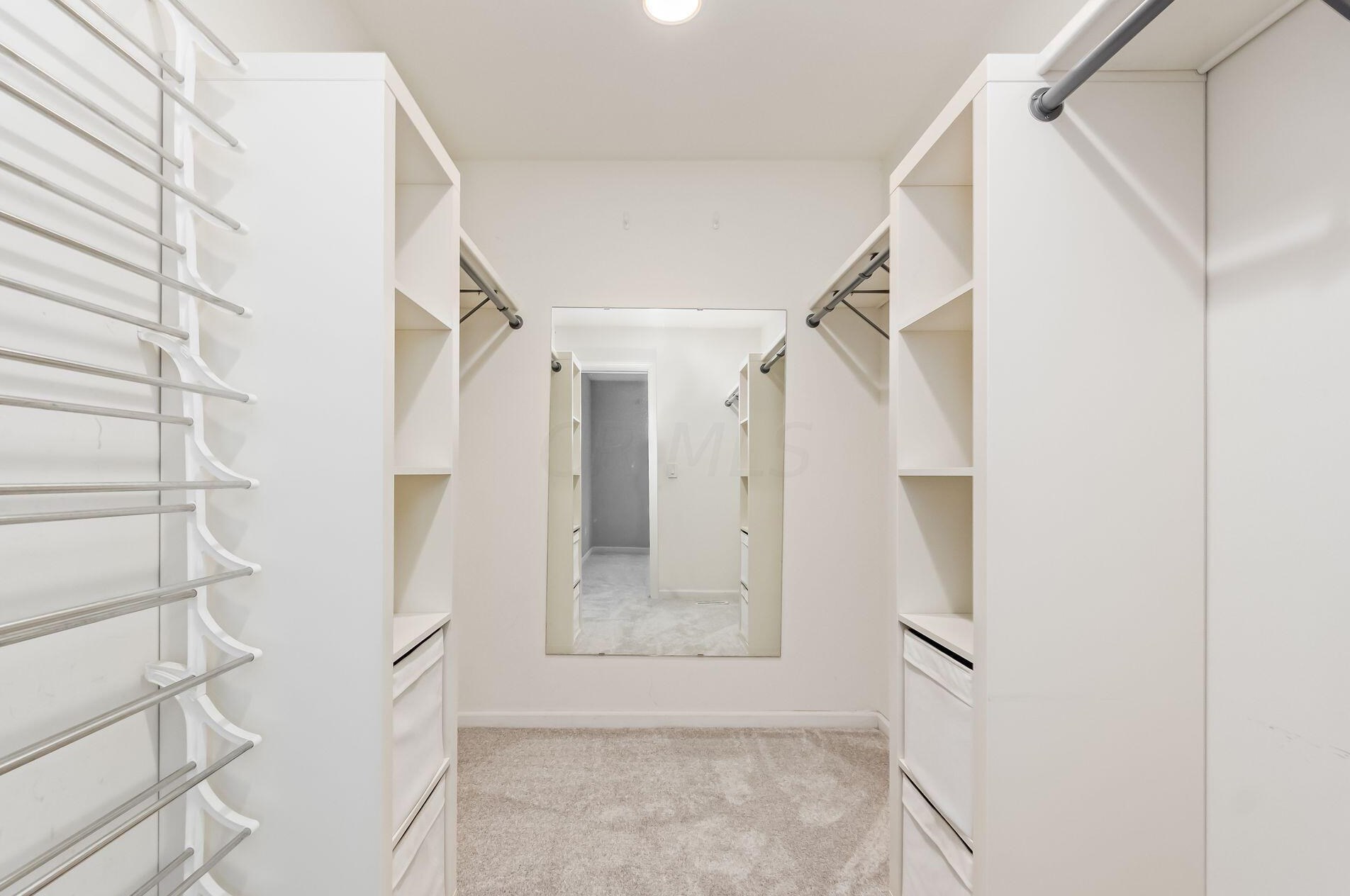 436 Selby Blvd, Columbus OH  43085-3722 exterior