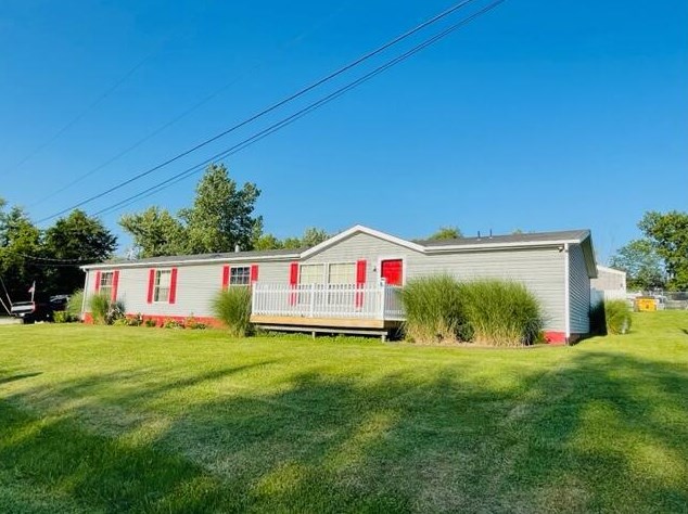 453 Newark Ave, Thornville, OH 43076-9352
