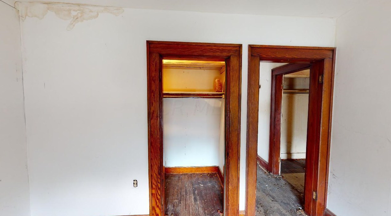 2494 4th St, Columbus OH 43202-2743 exterior