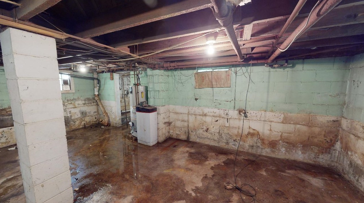 2494 4th St, Columbus OH 43202-2743 exterior