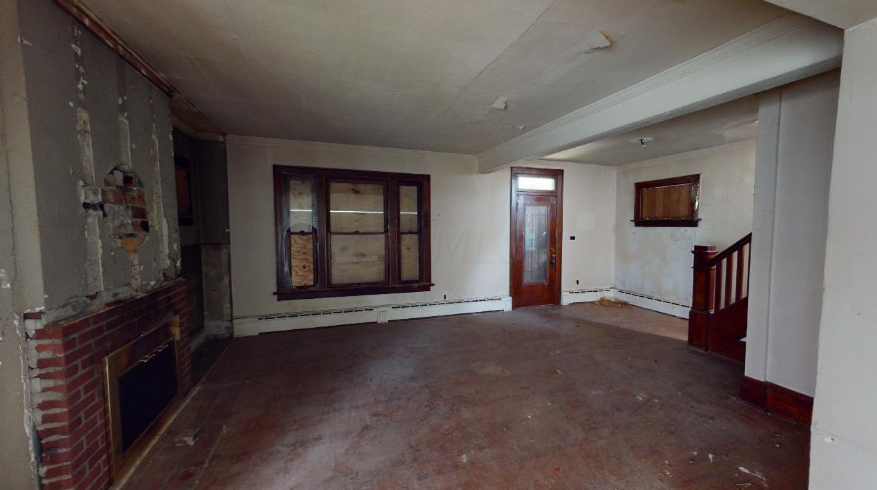 2494 4th St, Columbus OH 43202-2743 exterior