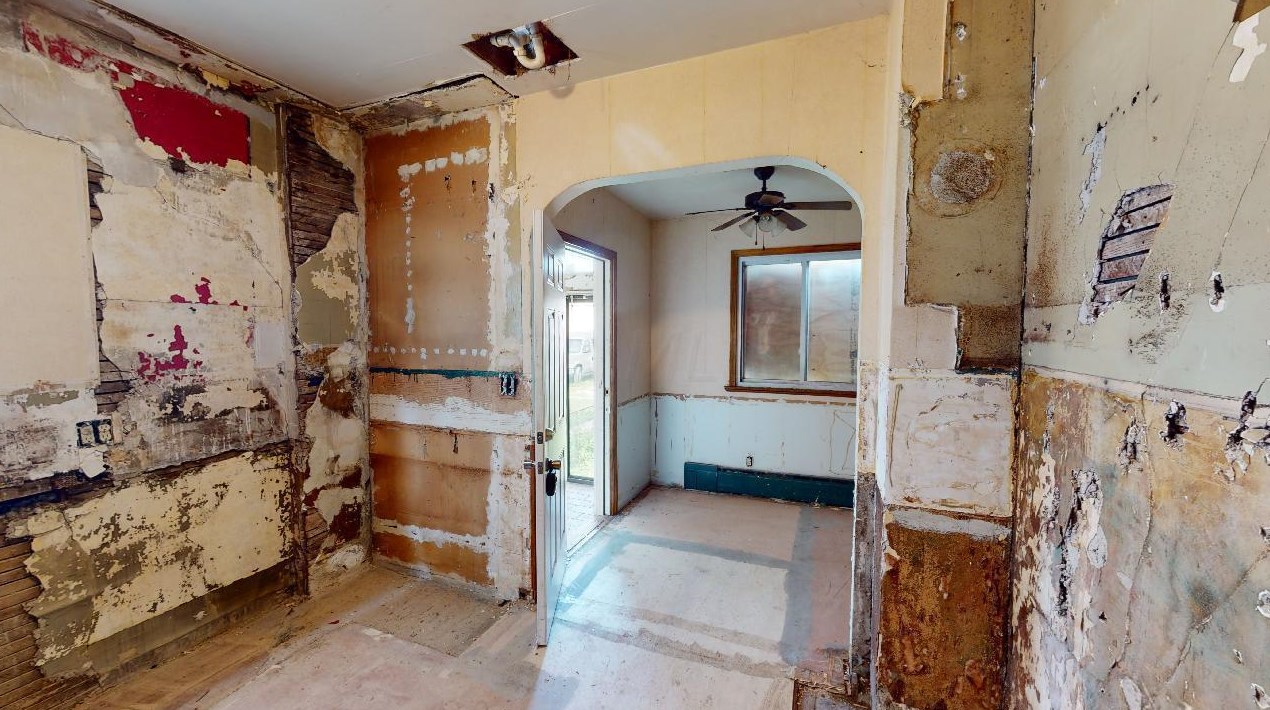 2494 4th St, Columbus OH 43202-2743 exterior