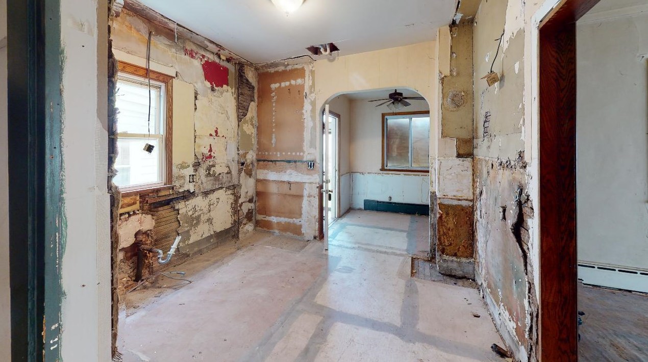 2494 4th St, Columbus OH 43202-2743 exterior