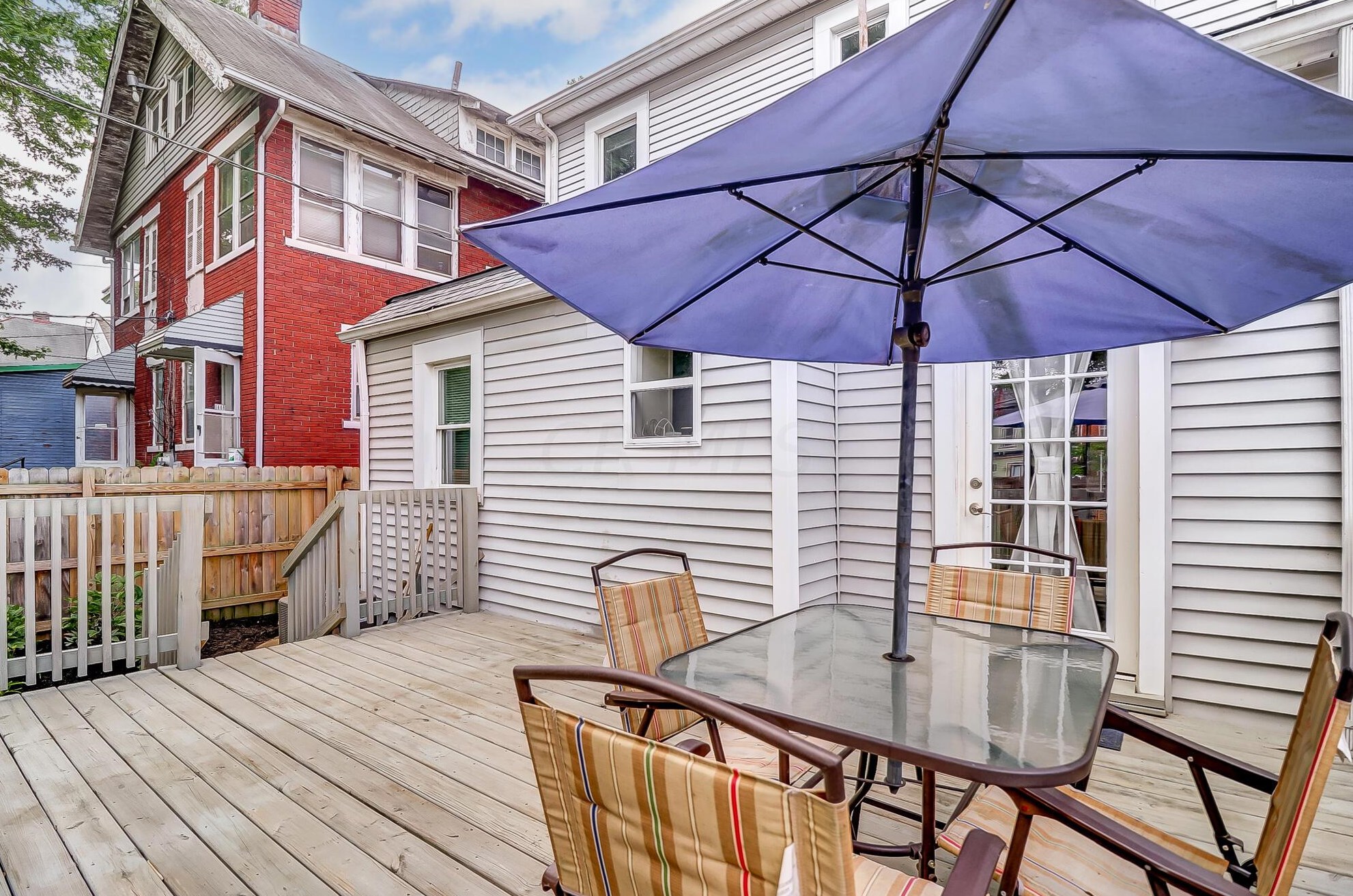 1470 Summit St, Columbus OH  43201-2106 exterior