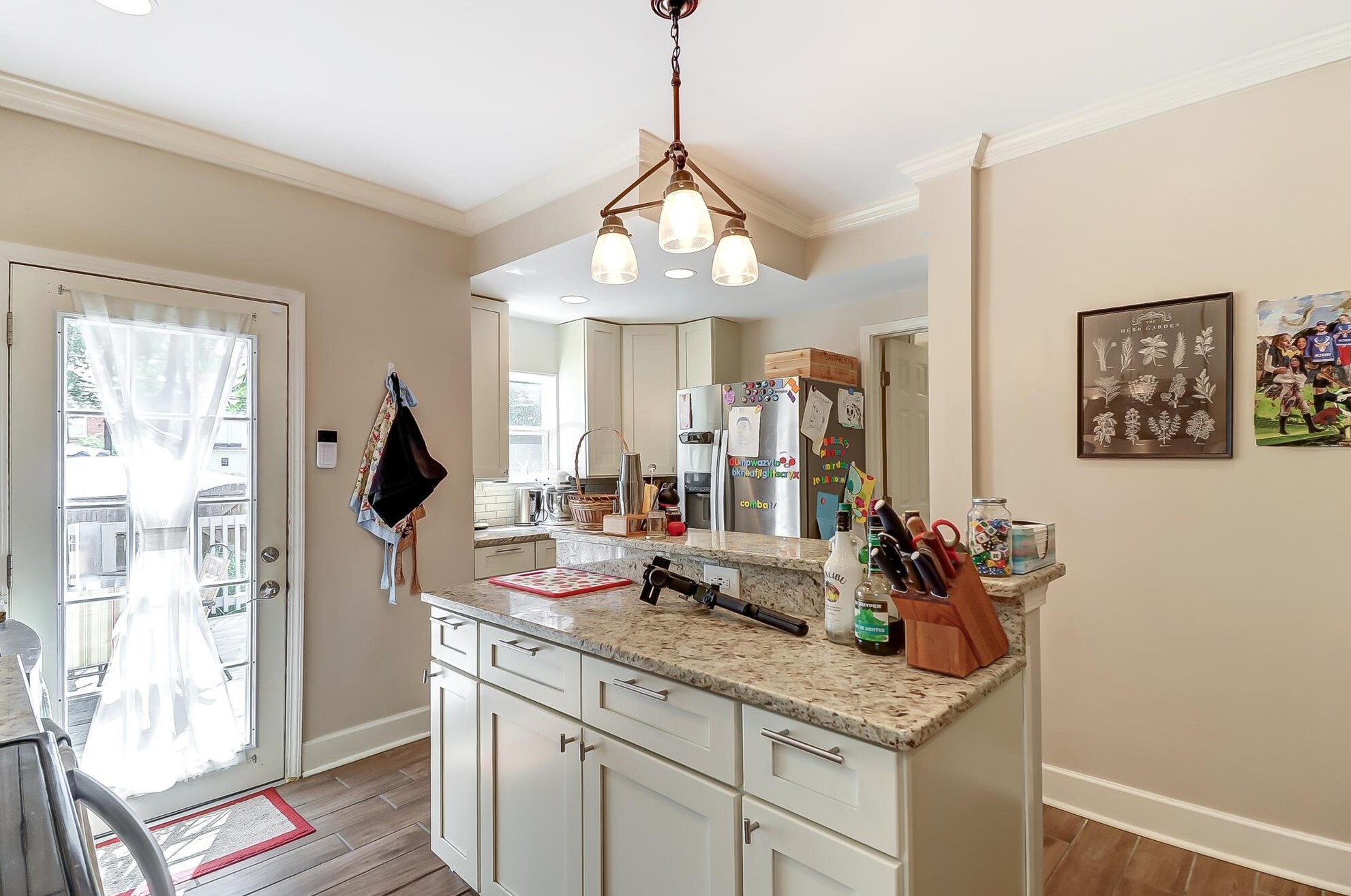 1470 Summit St, Columbus OH  43201-2106 exterior