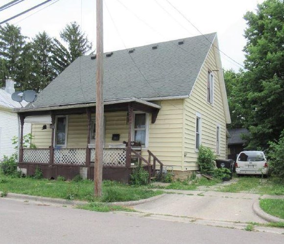 338 S Walnut St, Wilmington, OH 45177