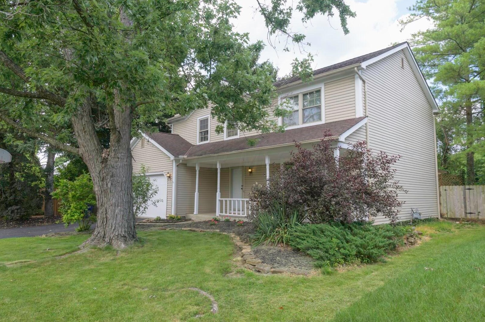 5600 Donnally Ct, Dublin, OH 43016-4128