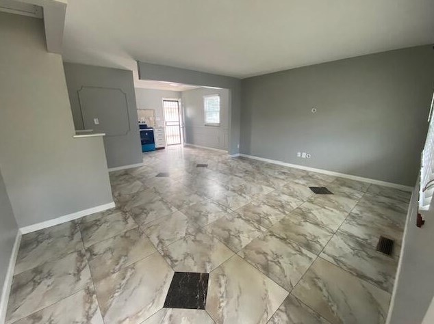 1559 Orson Dr, Columbus, OH 43207
