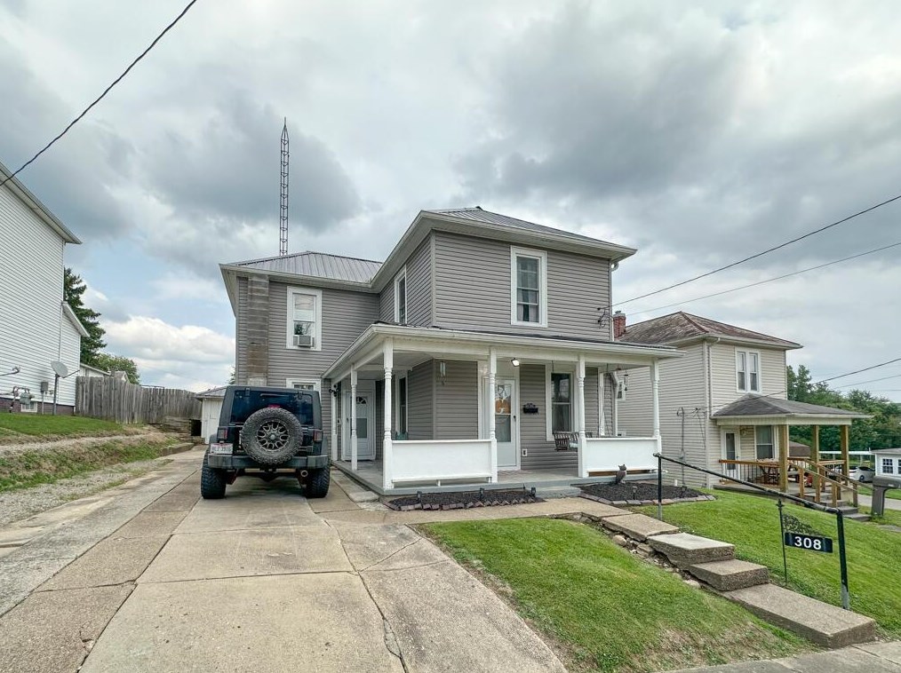 308 N Buckeye St, Crooksville, OH 43731