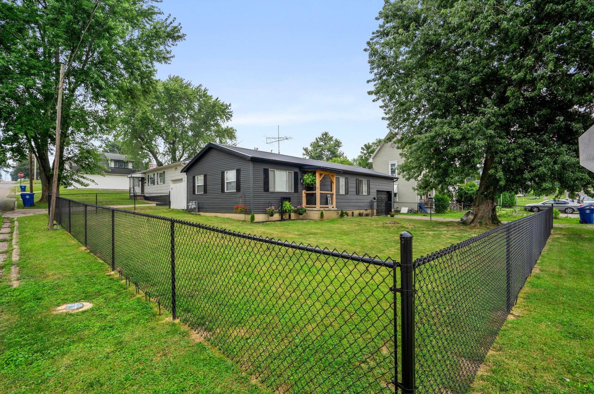 503 7th St, Wellston, OH 45692-1924