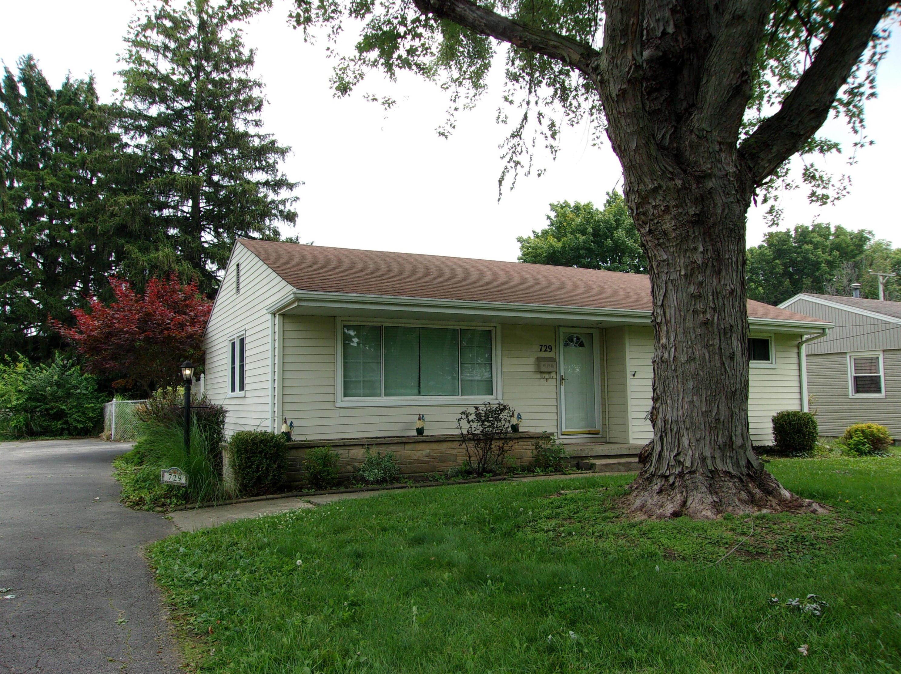 729 Walnut St, Urbana, OH 43078-2444