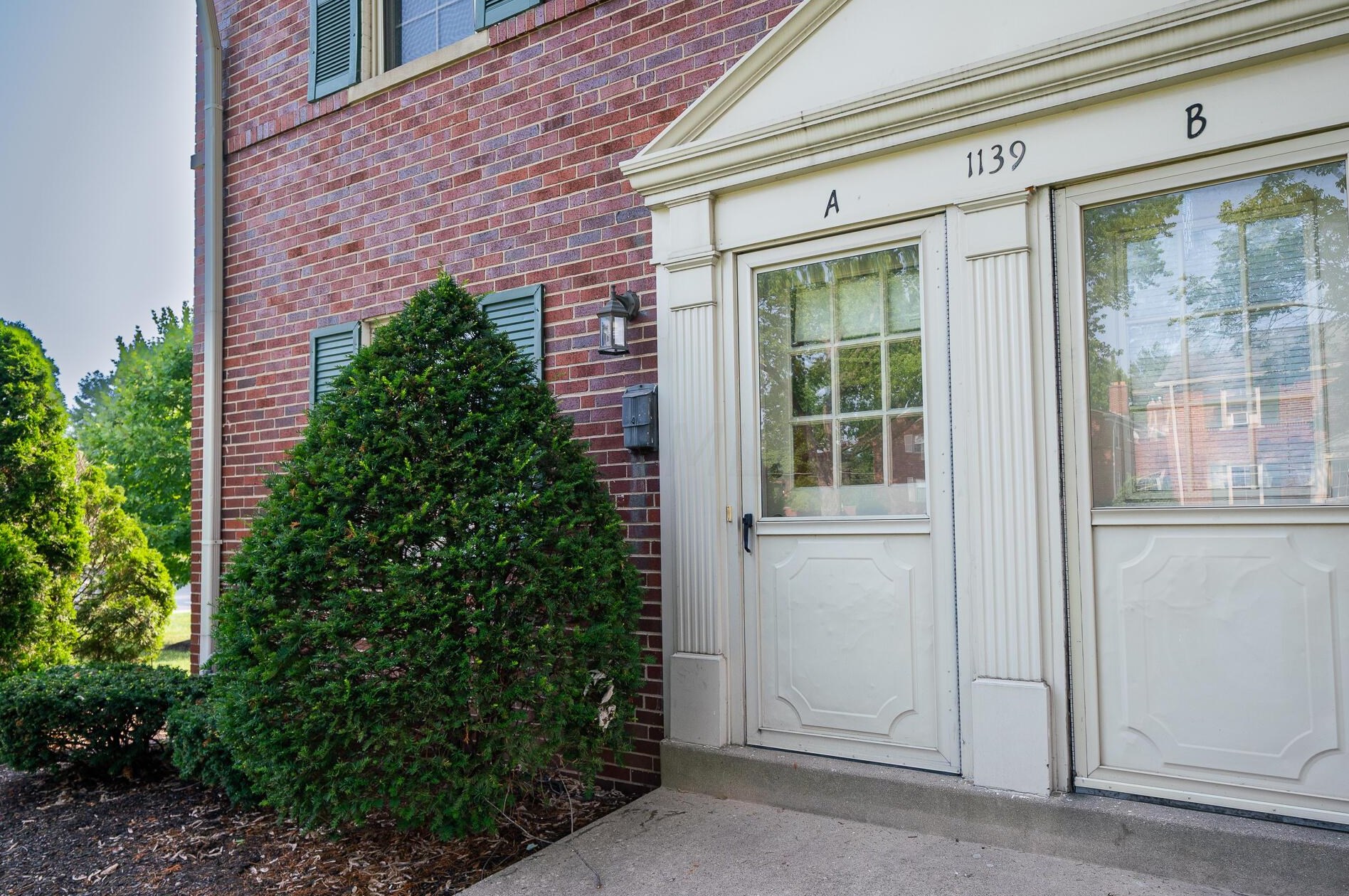 1139 Sells Ave, Columbus, OH 43212-1350