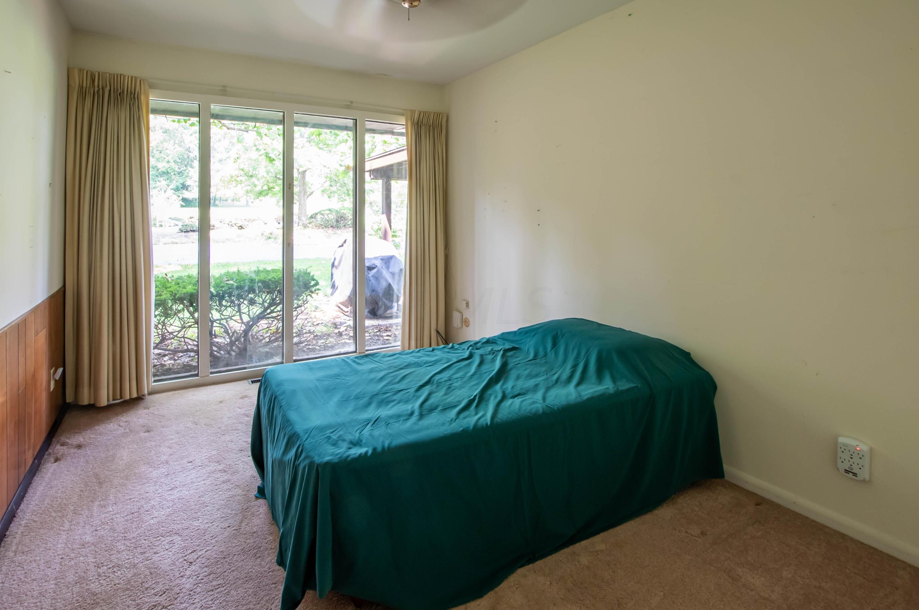 4376 Dublin Rd, Columbus OH 43221-5001 exterior