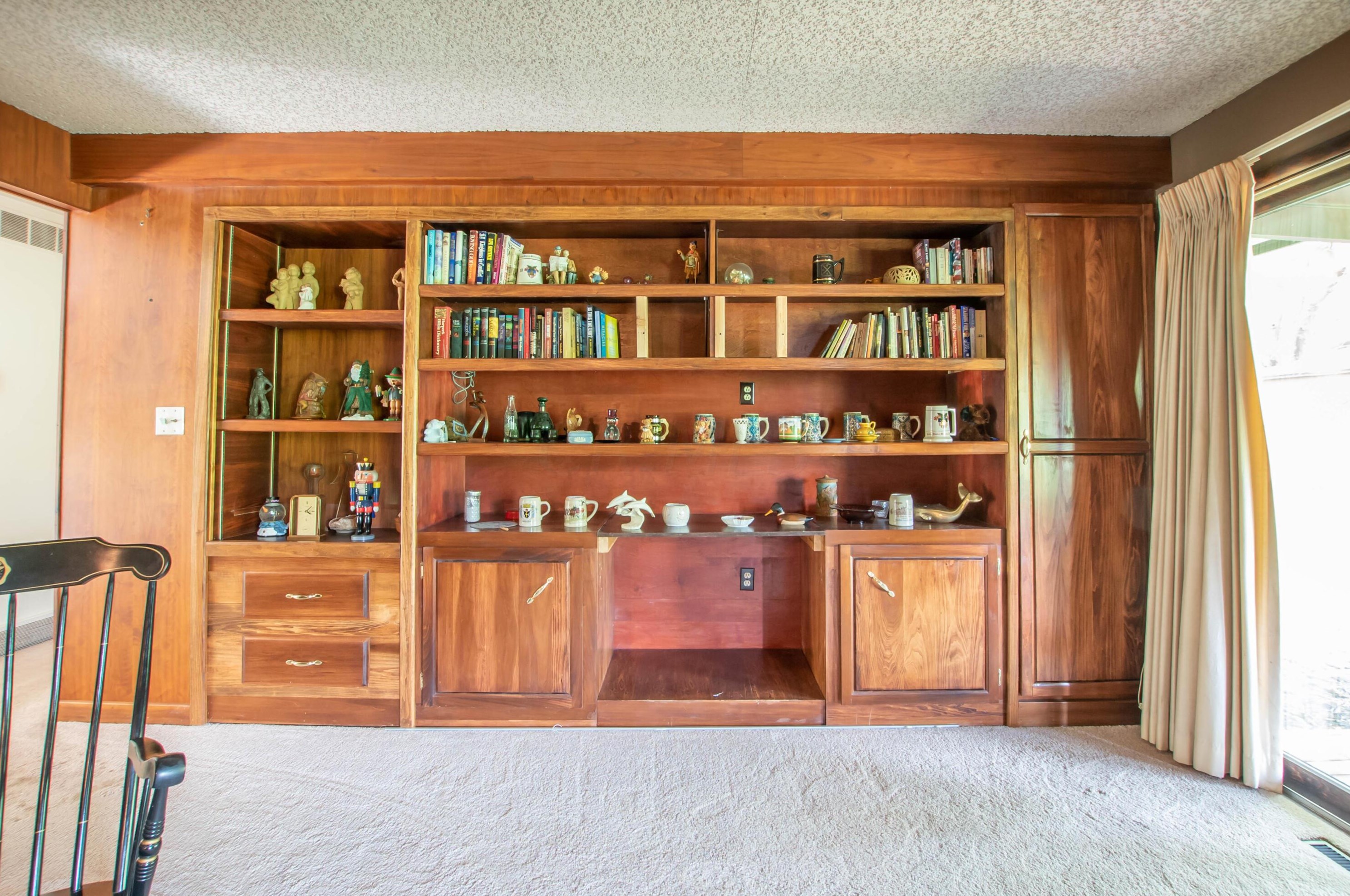 4376 Dublin Rd, Columbus OH 43221-5001 exterior