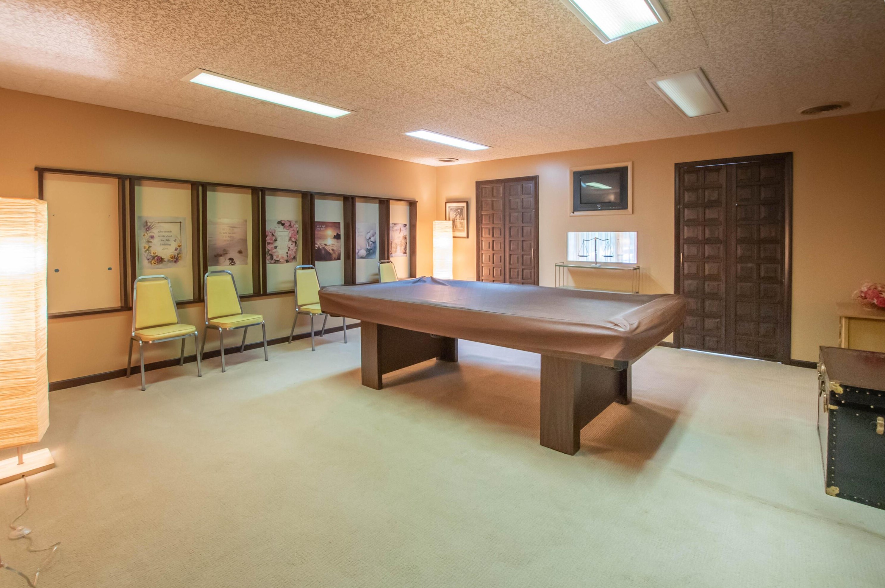 4376 Dublin Rd, Columbus OH 43221-5001 exterior