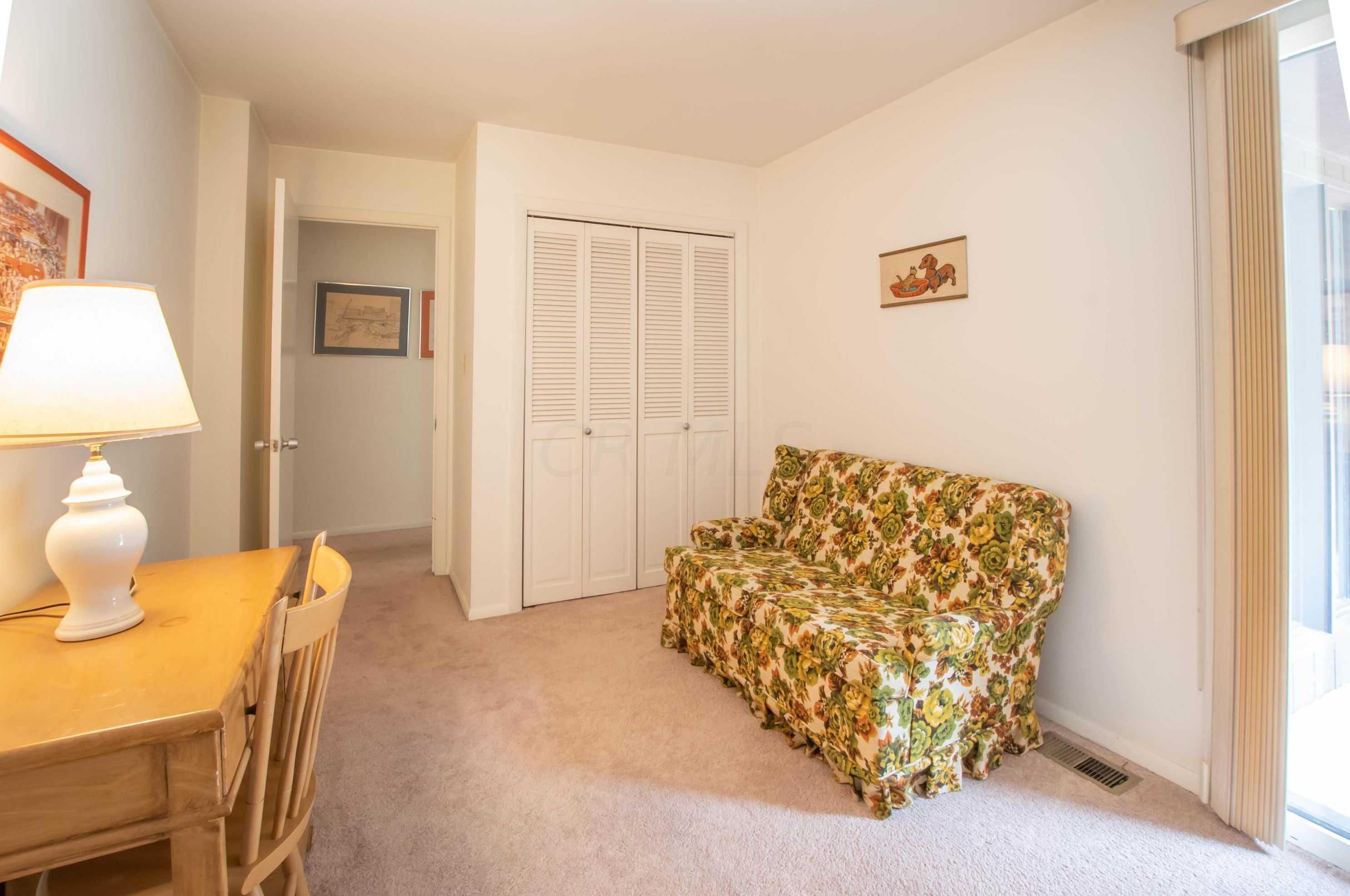 4376 Dublin Rd, Columbus OH 43221-5001 exterior