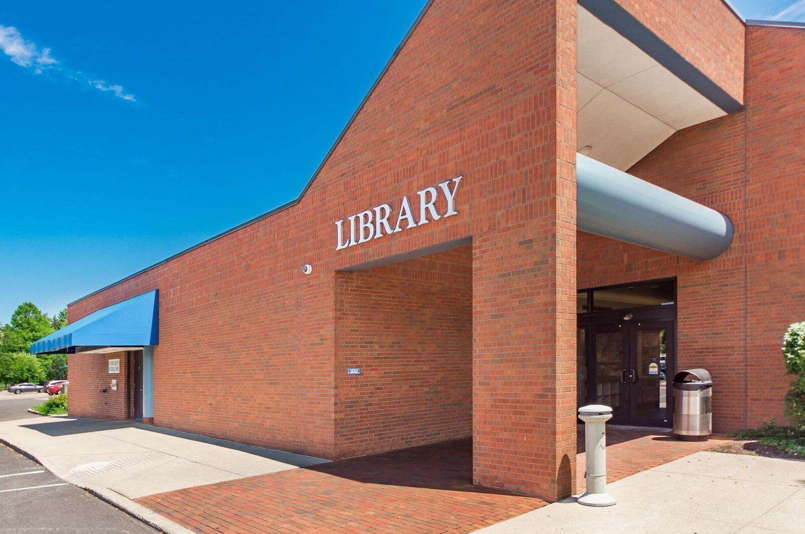 543 Richards Rd, Columbus OH 43214-3749 exterior