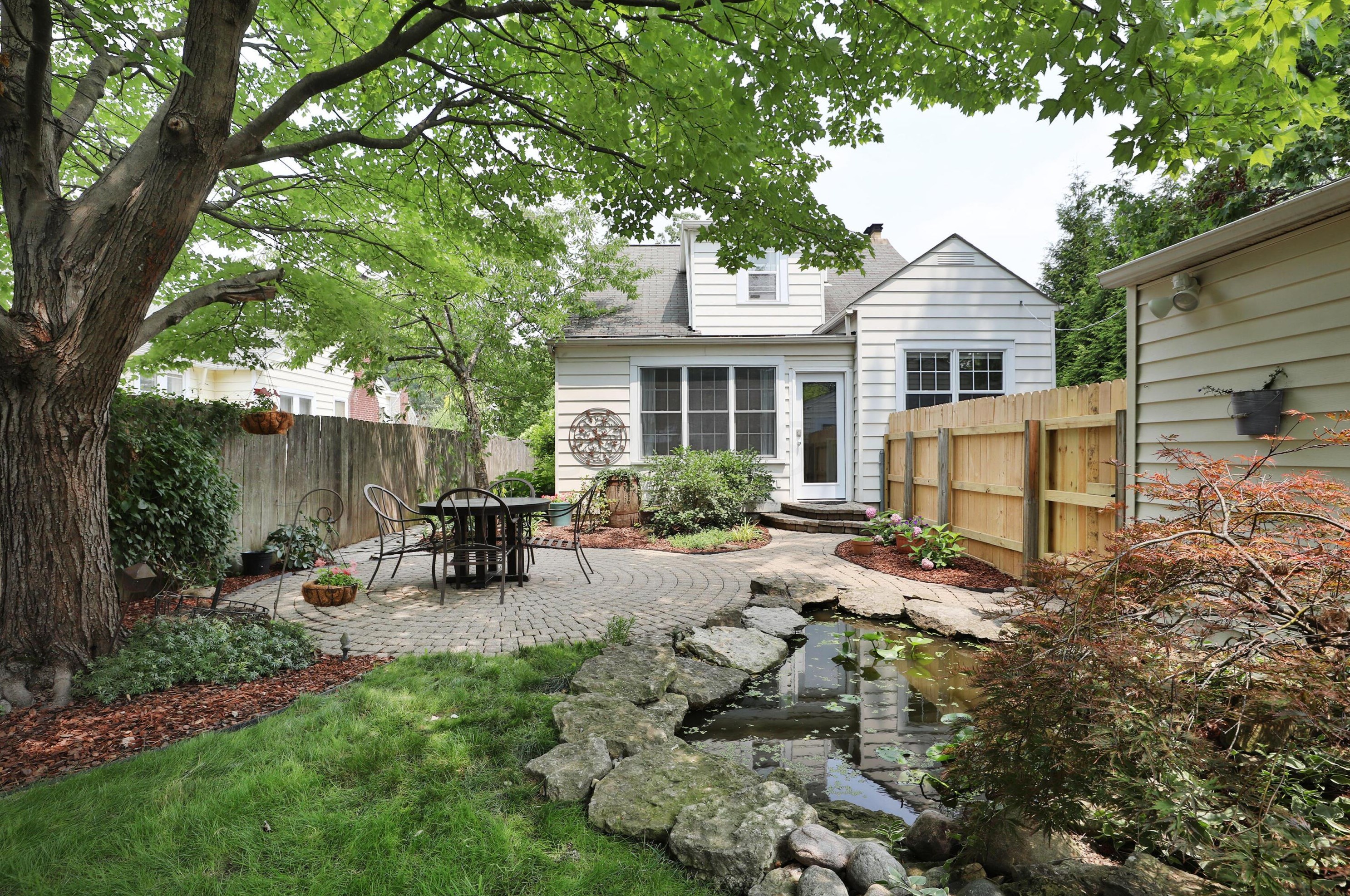 543 Richards Rd, Columbus OH 43214-3749 exterior