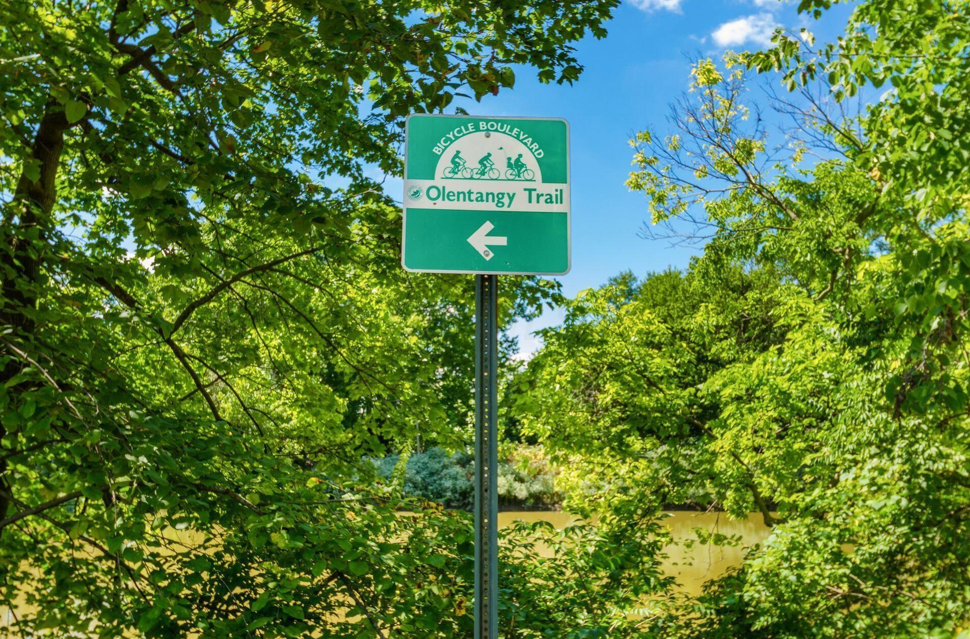 543 Richards Rd, Columbus OH 43214-3749 exterior