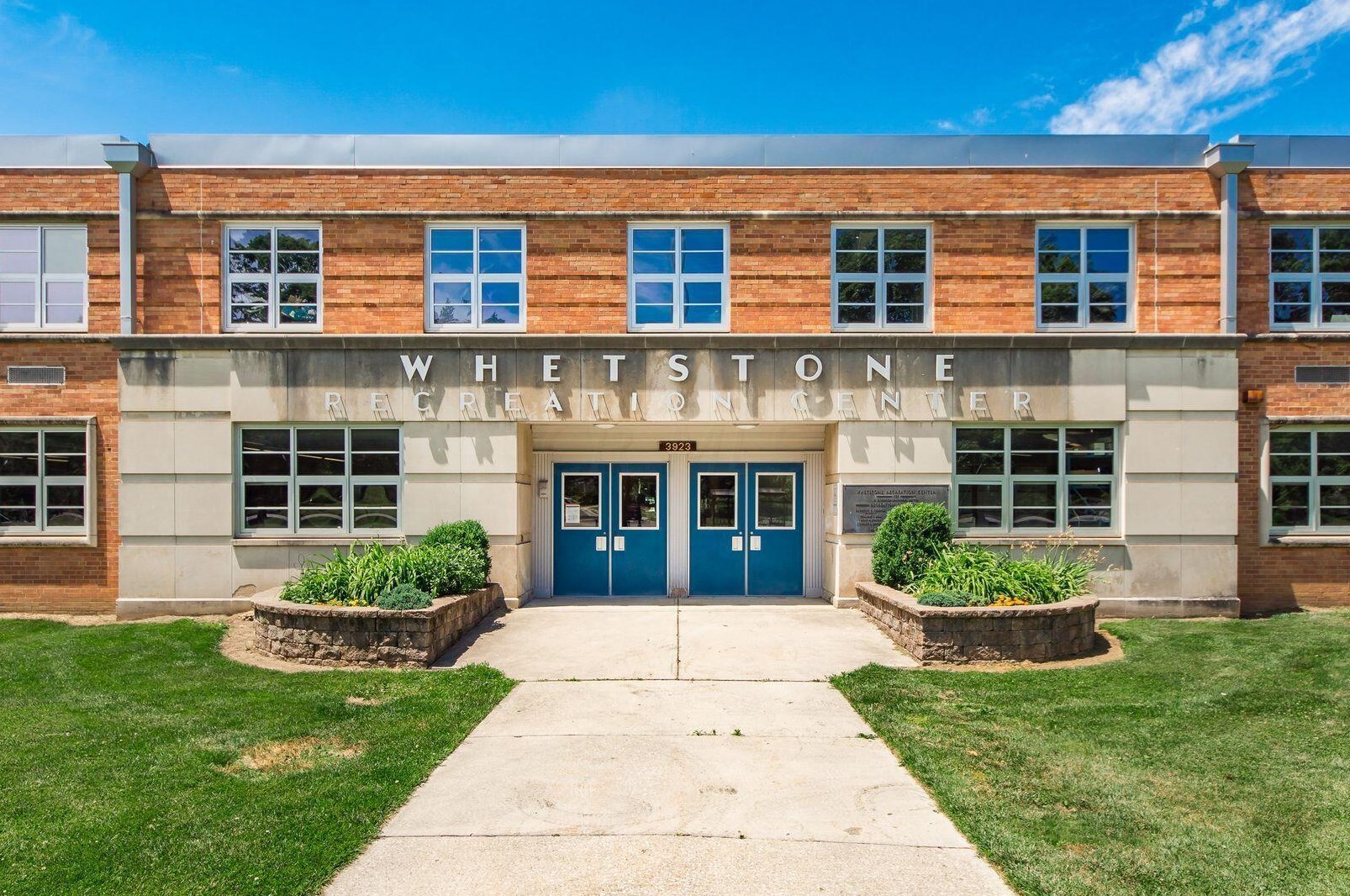 543 Richards Rd, Columbus OH 43214-3749 exterior