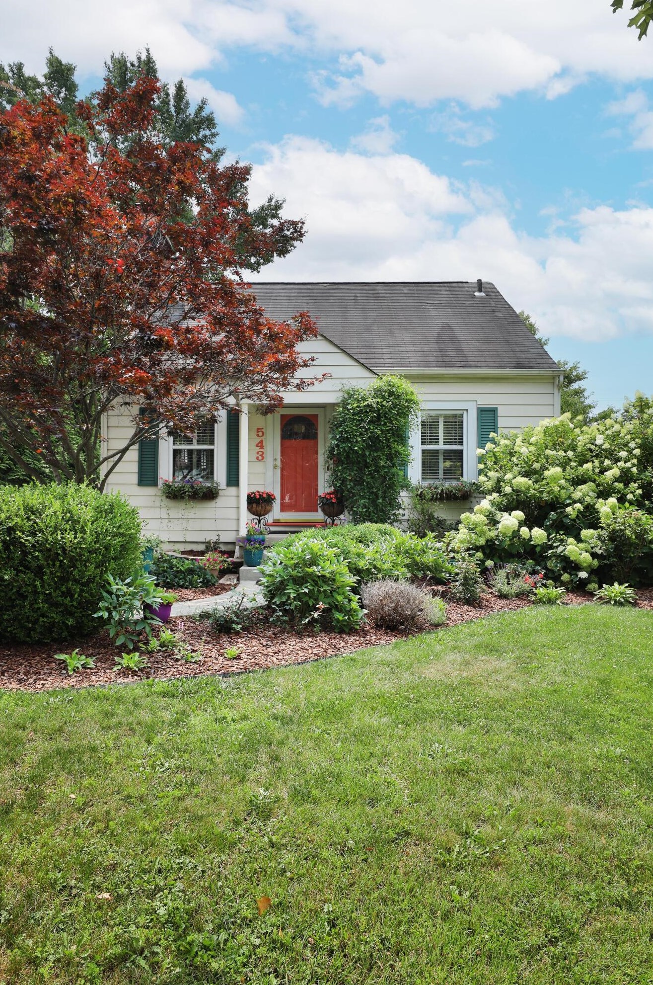 543 Richards Rd, Columbus, OH 43214-3743