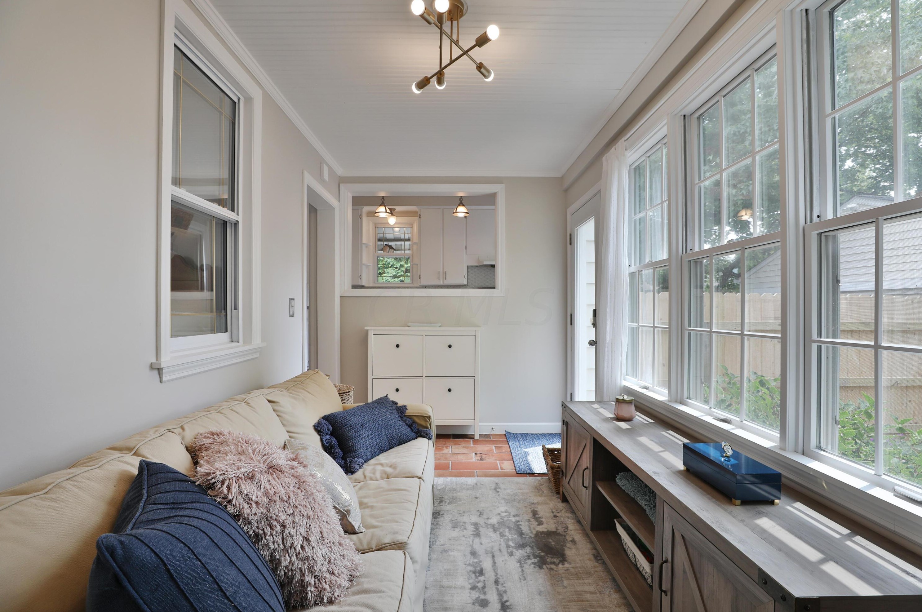 543 Richards Rd, Columbus OH 43214-3749 exterior