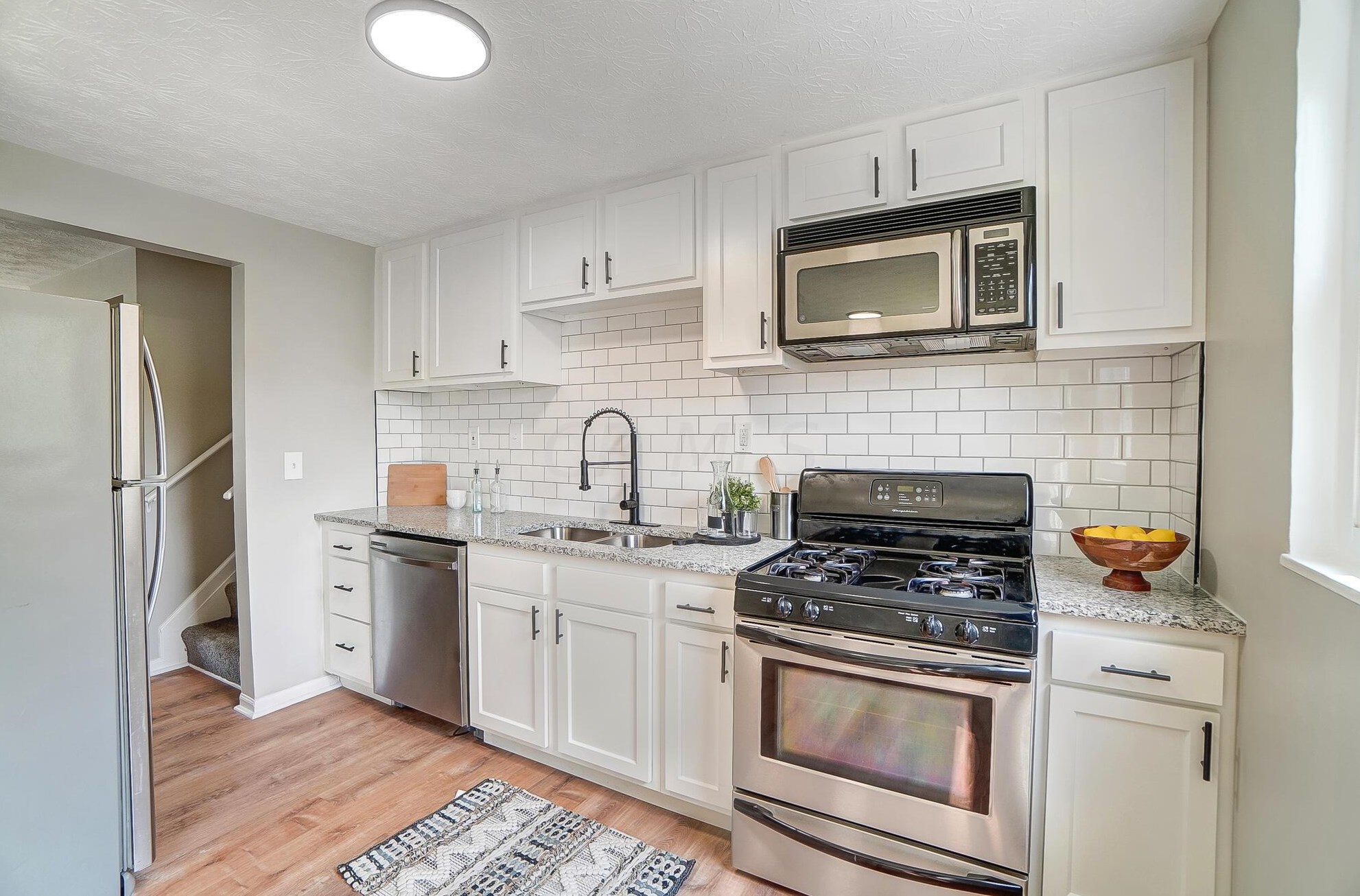 3137 Sandridge Ave, Columbus OH 43224-1847 exterior