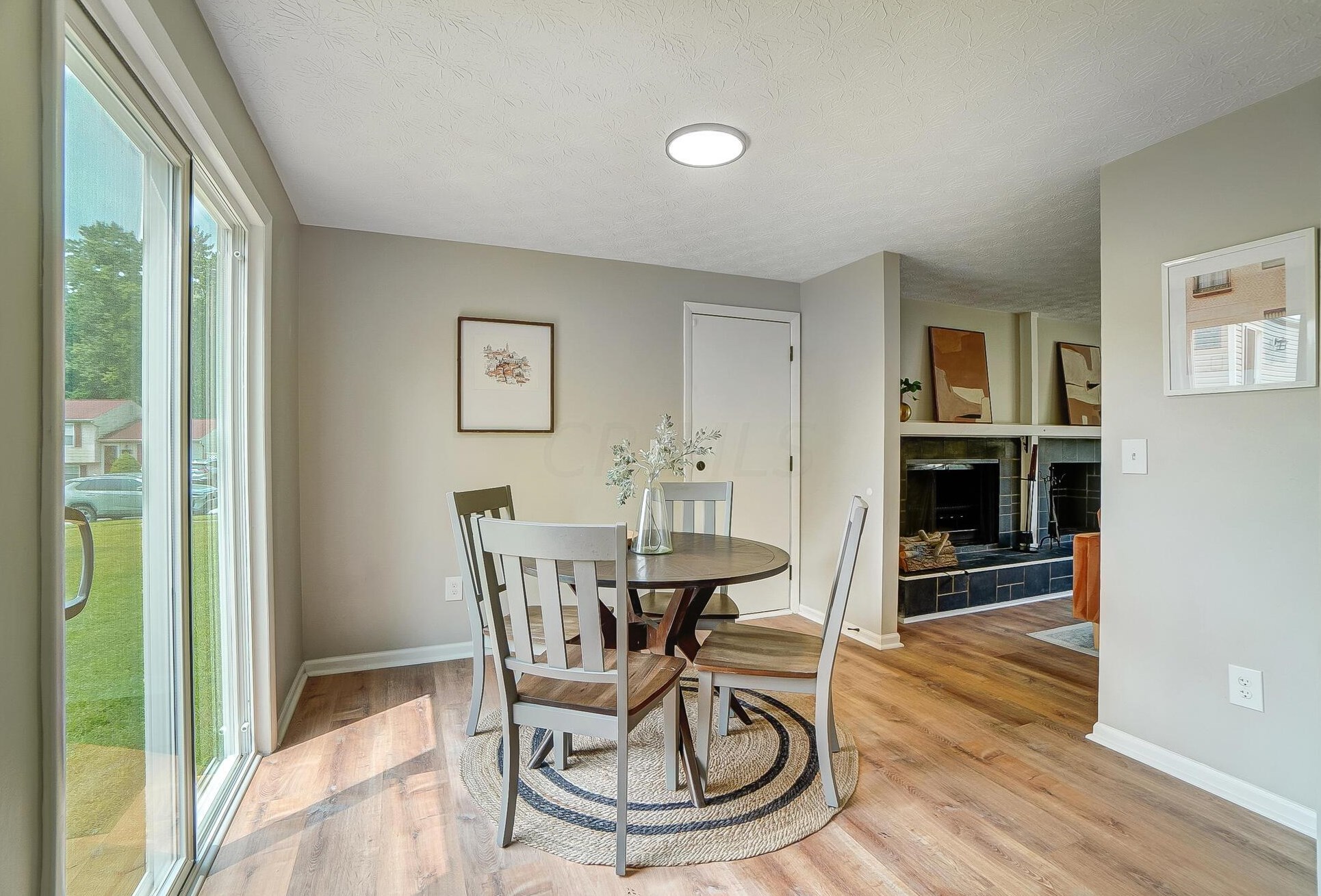 3137 Sandridge Ave, Columbus OH 43224-1847 exterior