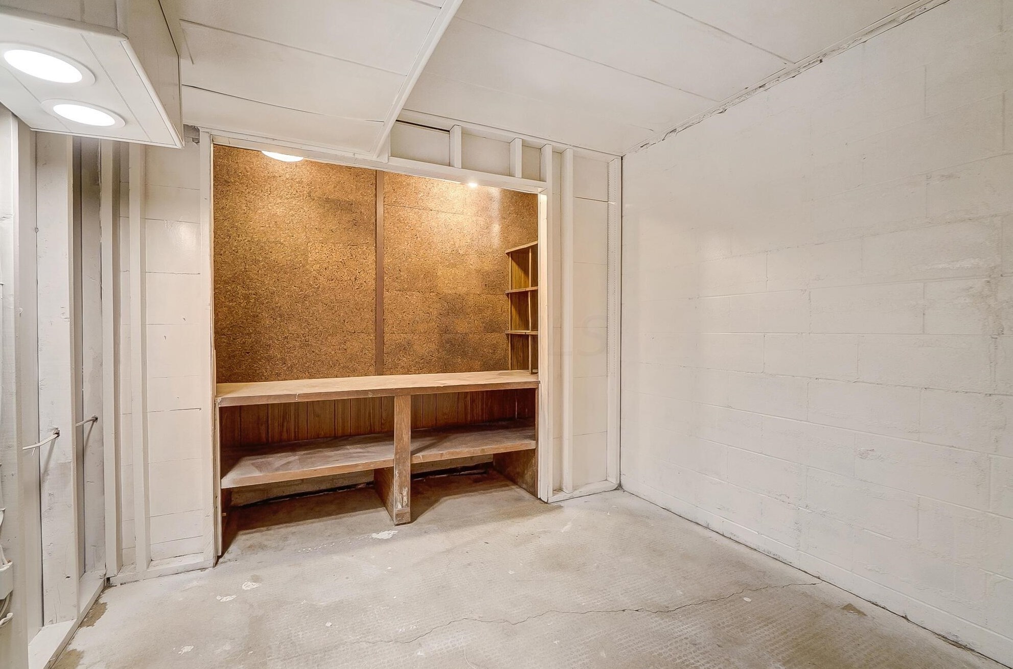 3137 Sandridge Ave, Columbus OH 43224-1847 exterior