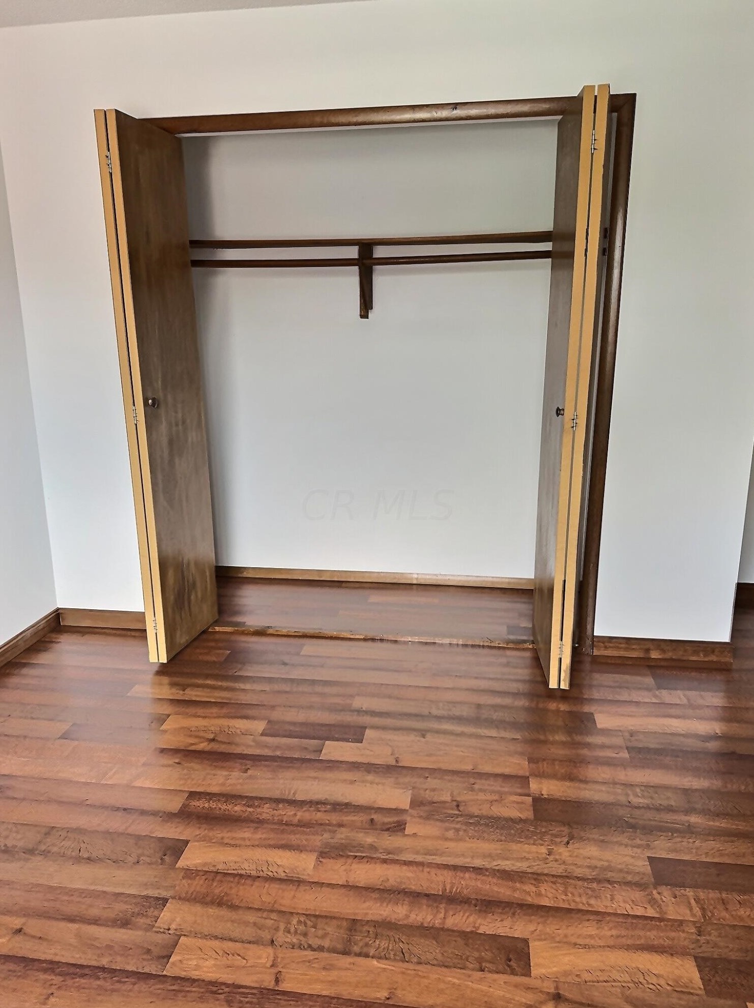 875 Tamara Dr, Columbus OH 43230-3273 exterior