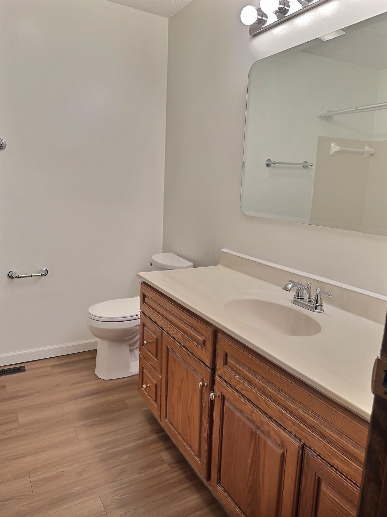 875 Tamara Dr, Columbus OH 43230-3273 exterior