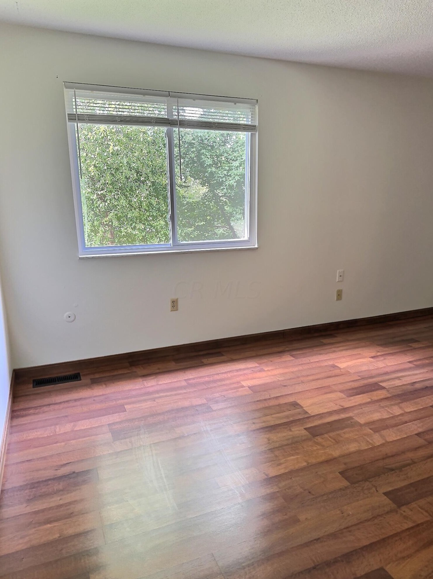 875 Tamara Dr, Columbus OH 43230-3273 exterior