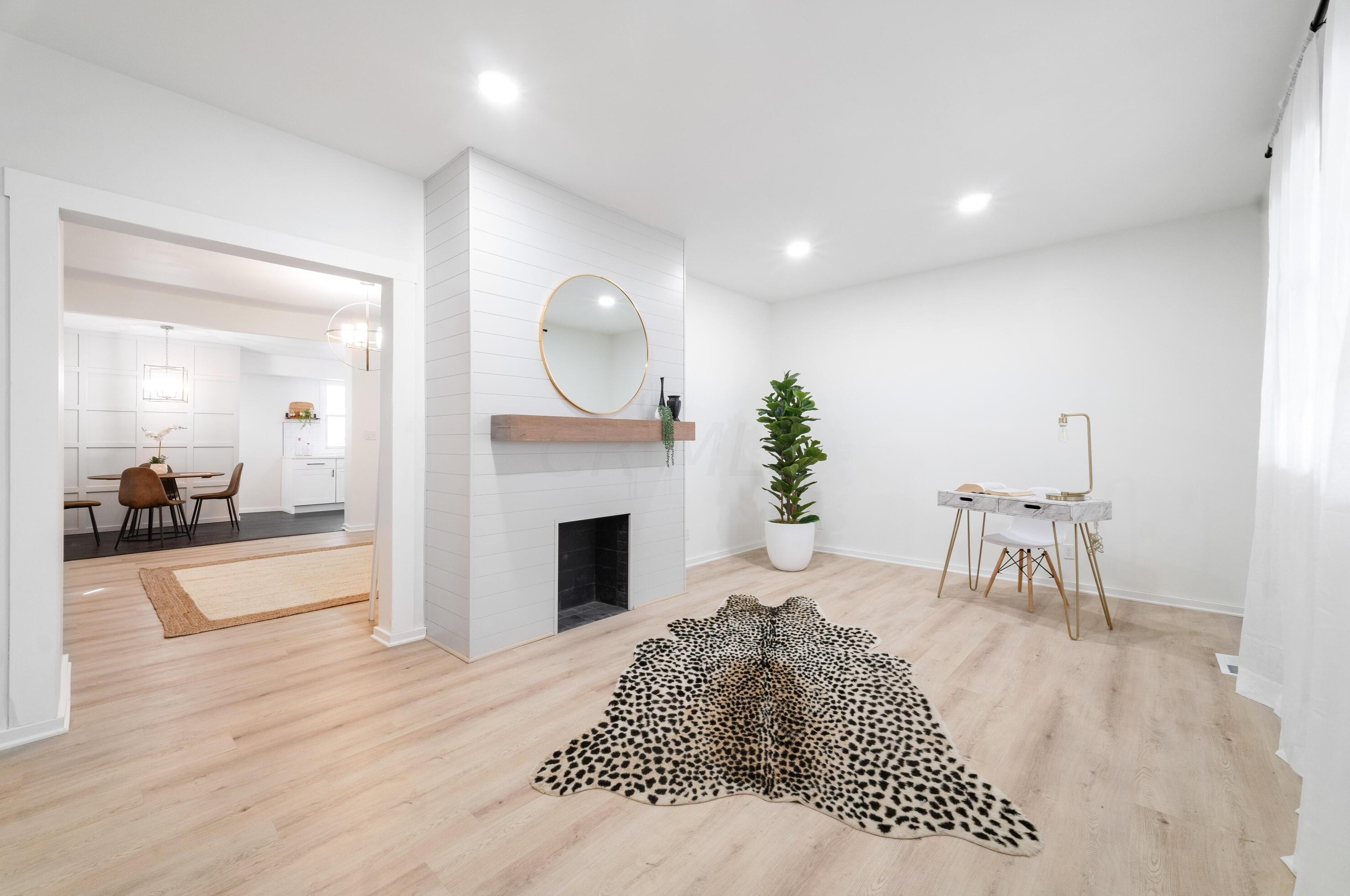 205 Oakley Ave, Columbus OH  43204-3218 exterior