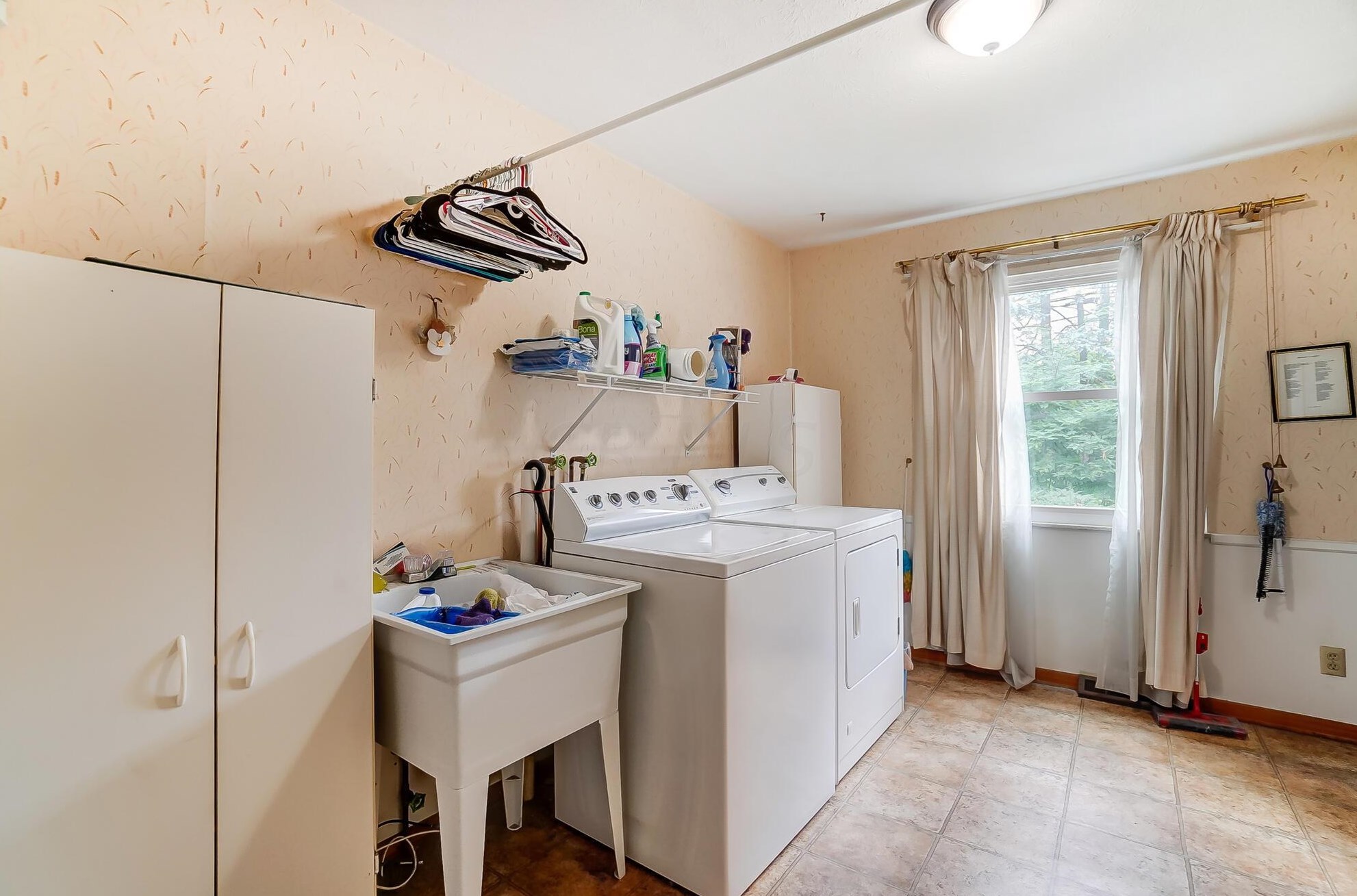 1752 Ivyhill Loop, Columbus OH 43229-5224 exterior