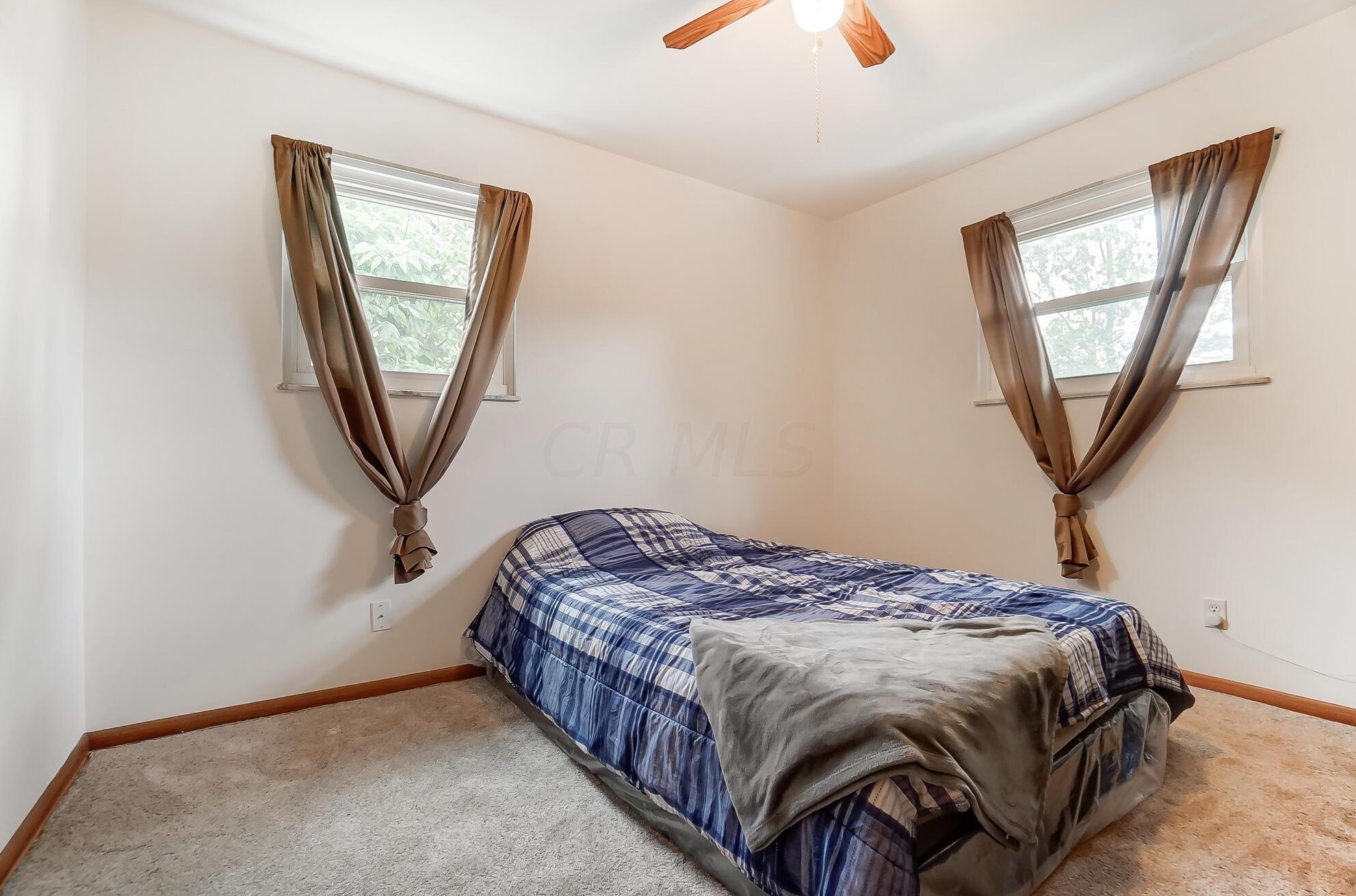 1752 Ivyhill Loop, Columbus OH 43229-5224 exterior