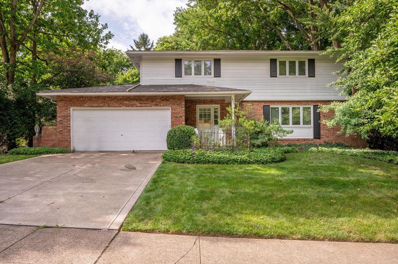539 Thackeray Ave, Sharon Township, OH 43085