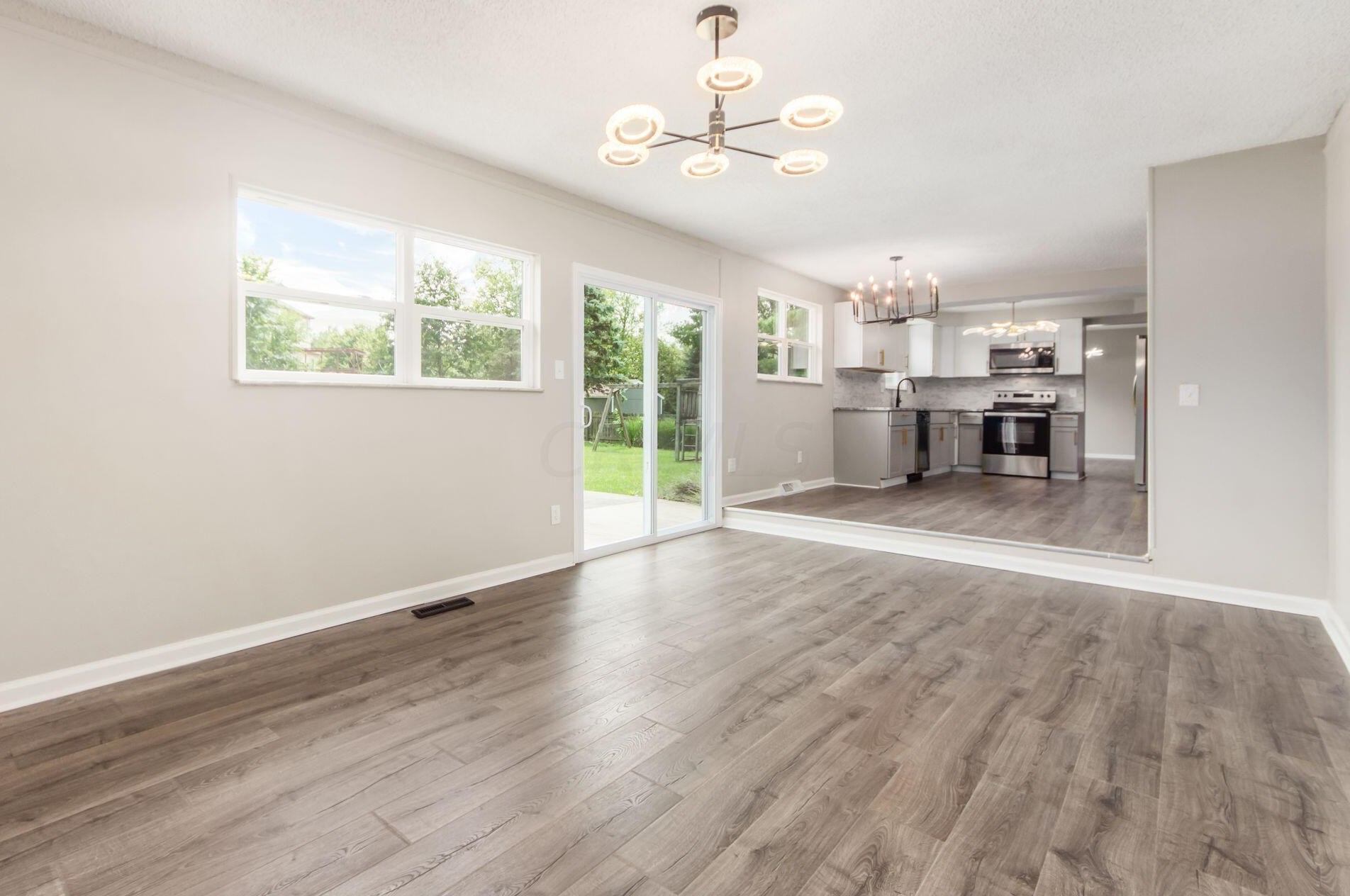 260 Helmbright Dr, Columbus OH  43230-3236 exterior