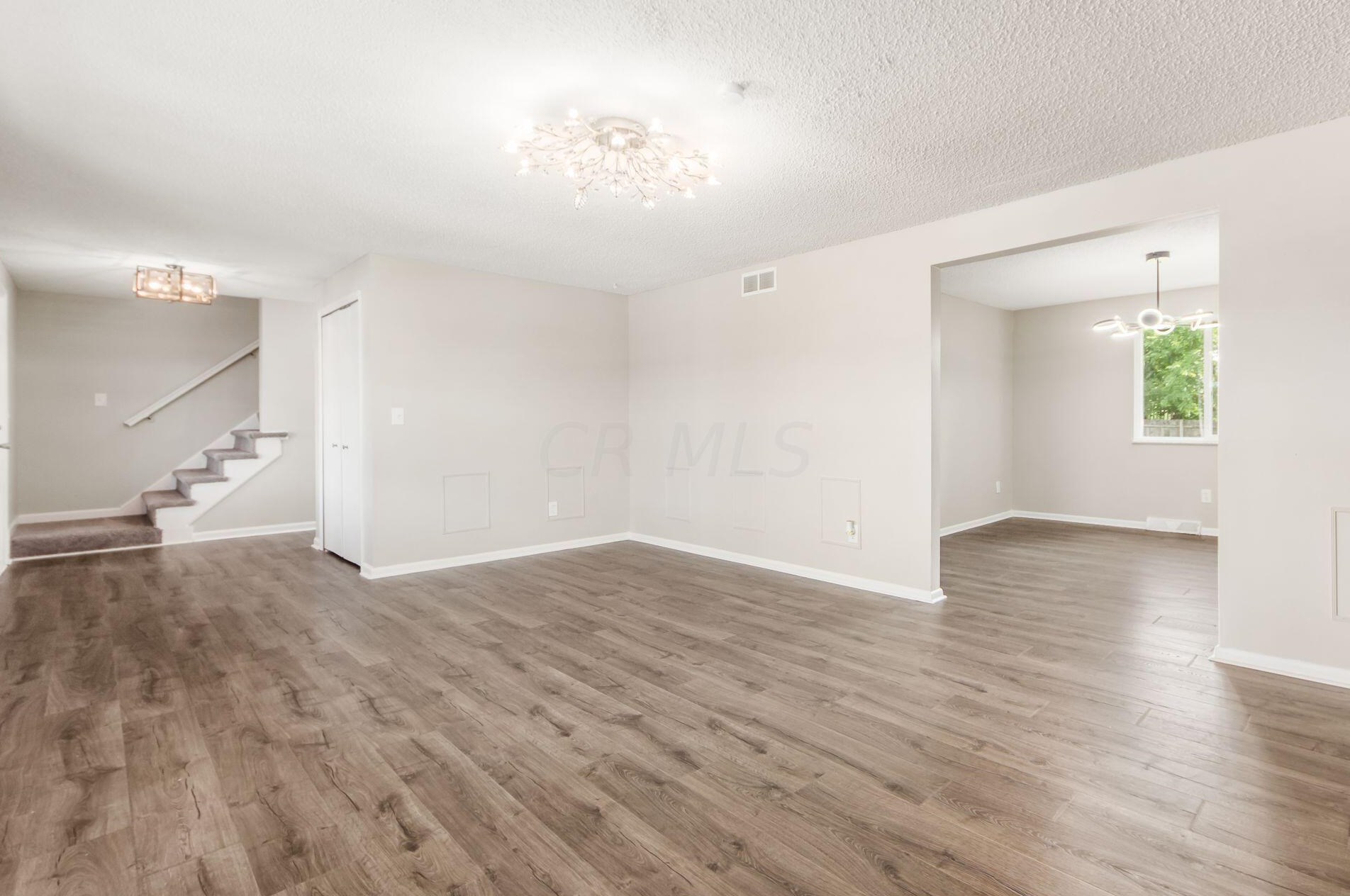 260 Helmbright Dr, Columbus OH  43230-3236 exterior