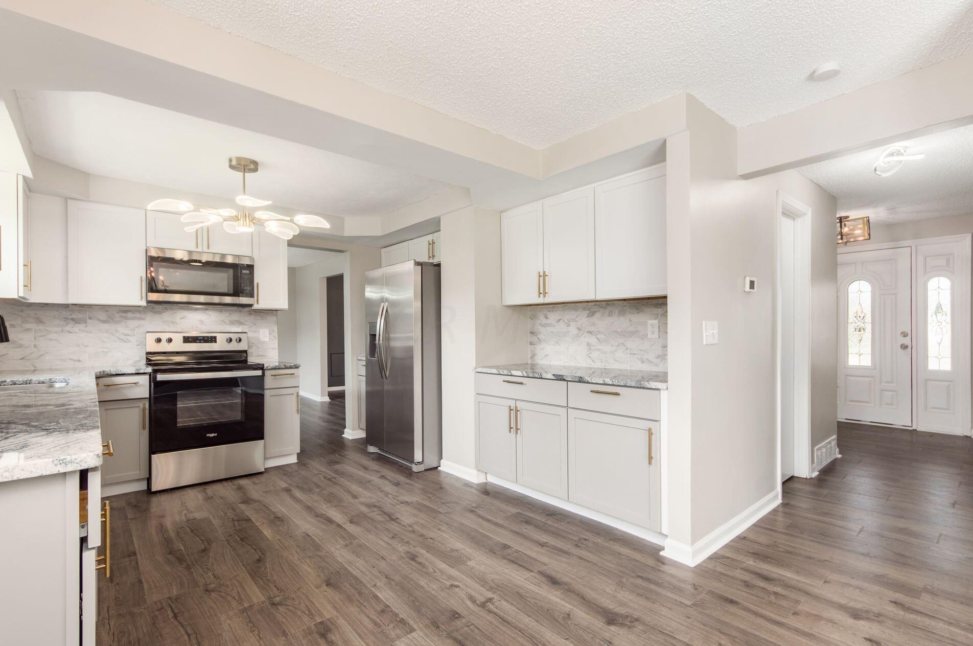 260 Helmbright Dr, Columbus OH  43230-3236 exterior