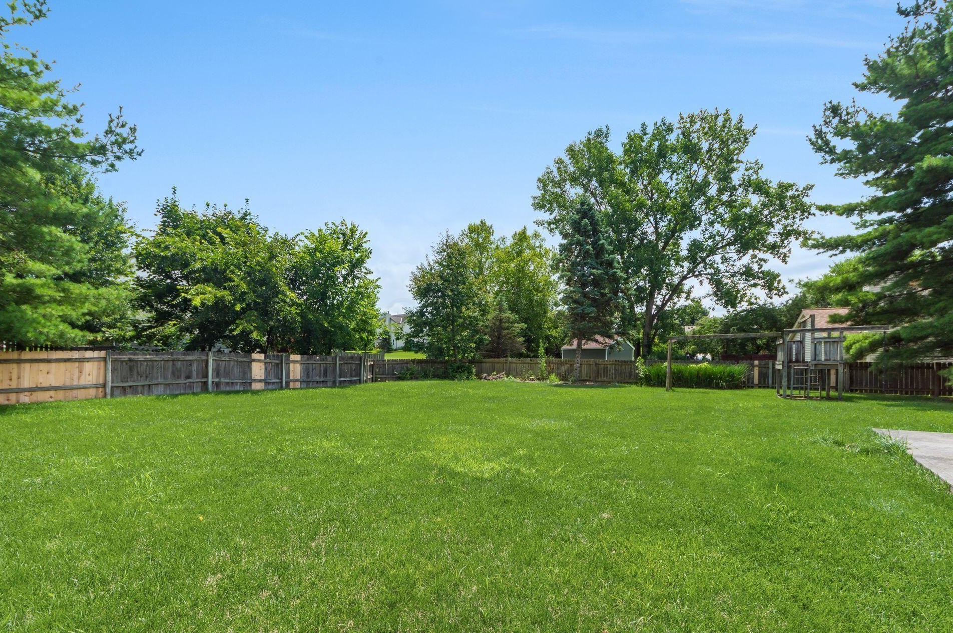 260 Helmbright Dr, Columbus OH  43230-3236 exterior