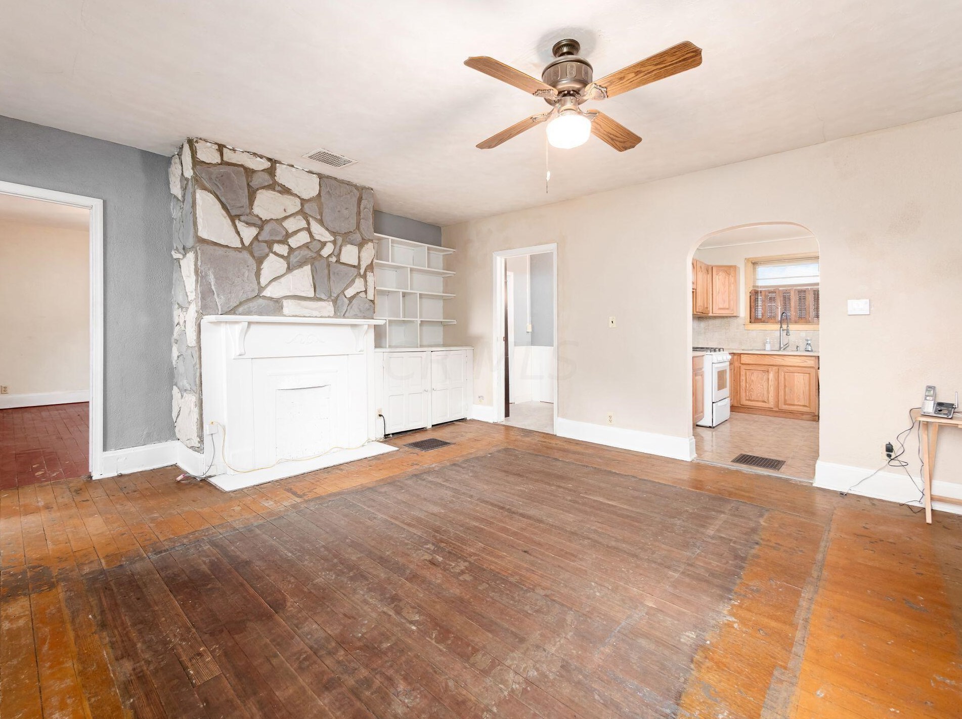 100 Colton Rd, Columbus OH 43207-3840 exterior