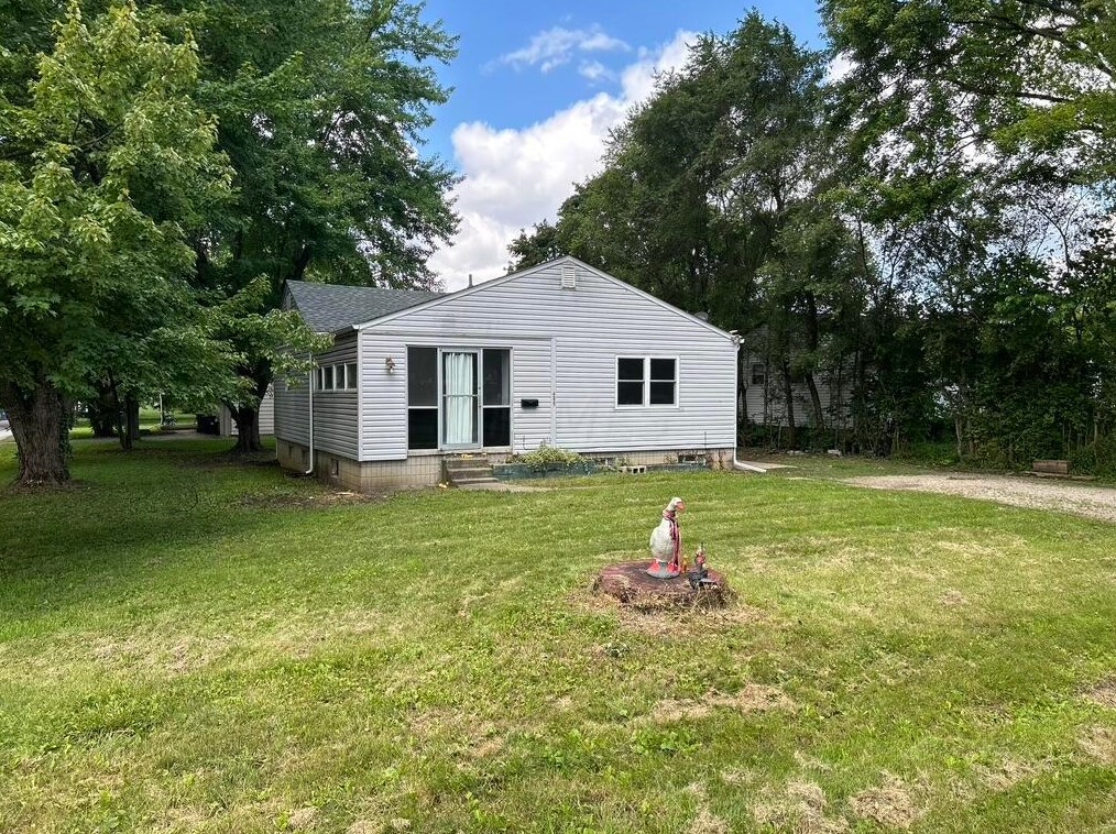 4525 4th St, Columbus, OH 43224-5126
