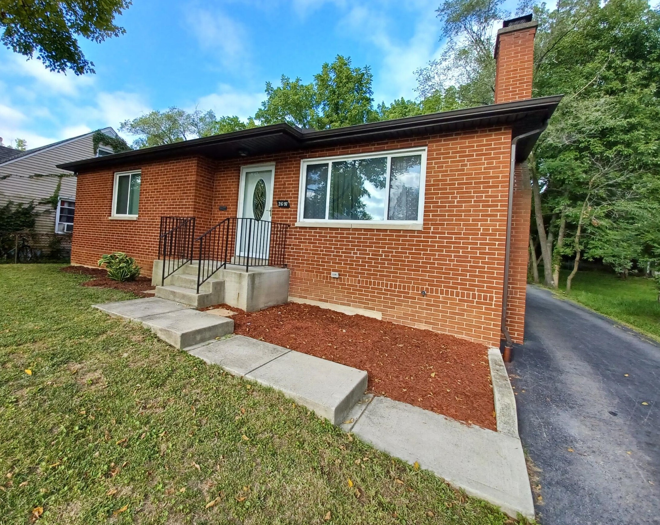 2697 Berrell Ave, Columbus, OH 43211-3710