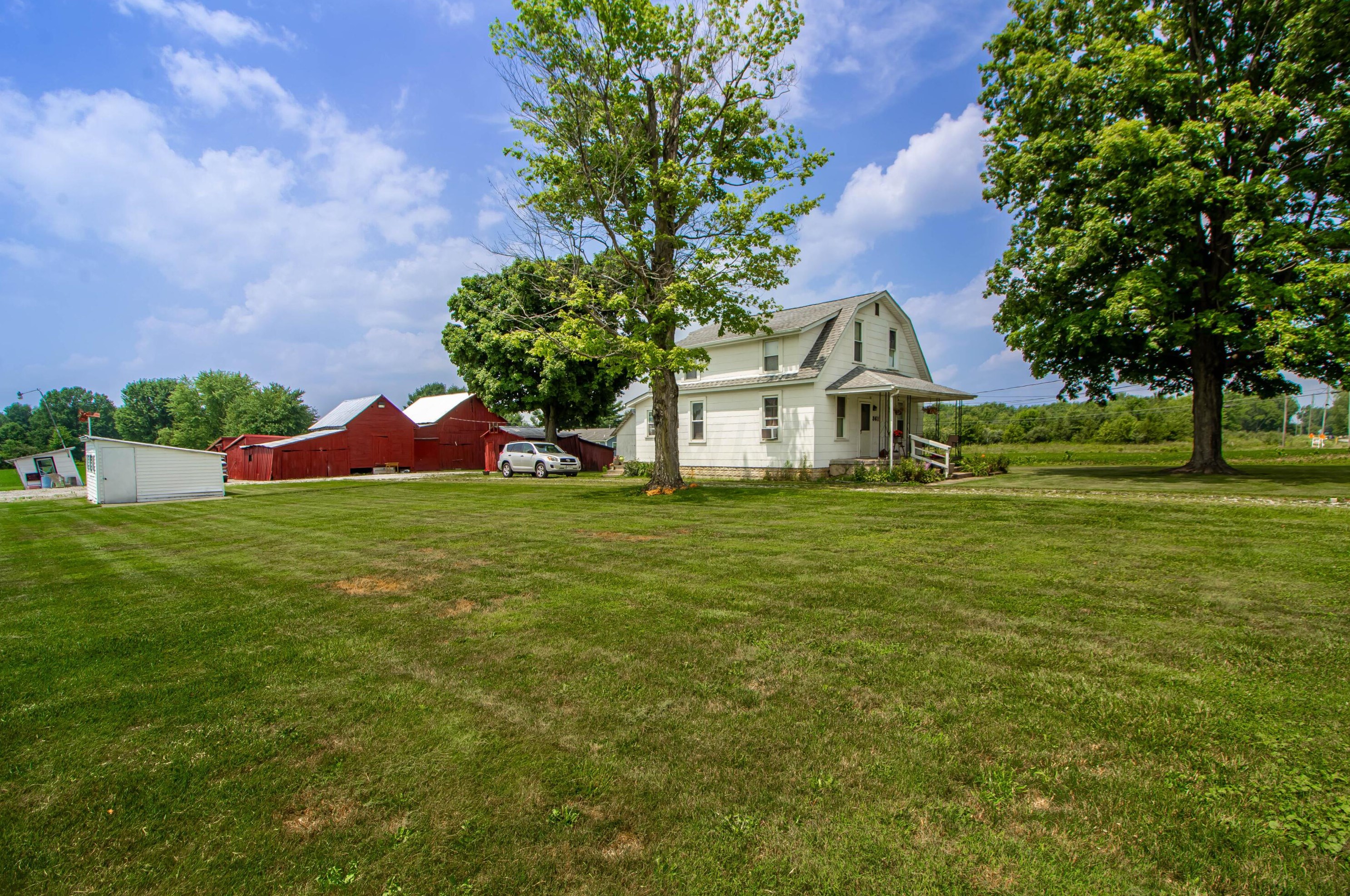 3611 N Waggoner Rd, Blacklick, OH 43004